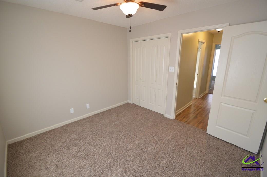 208 Settlers Trail