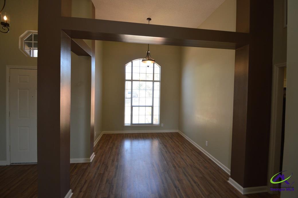 208 Settlers Trail