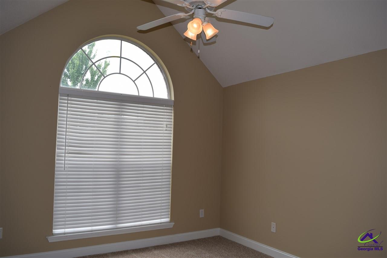 212 Hummingbird Lane