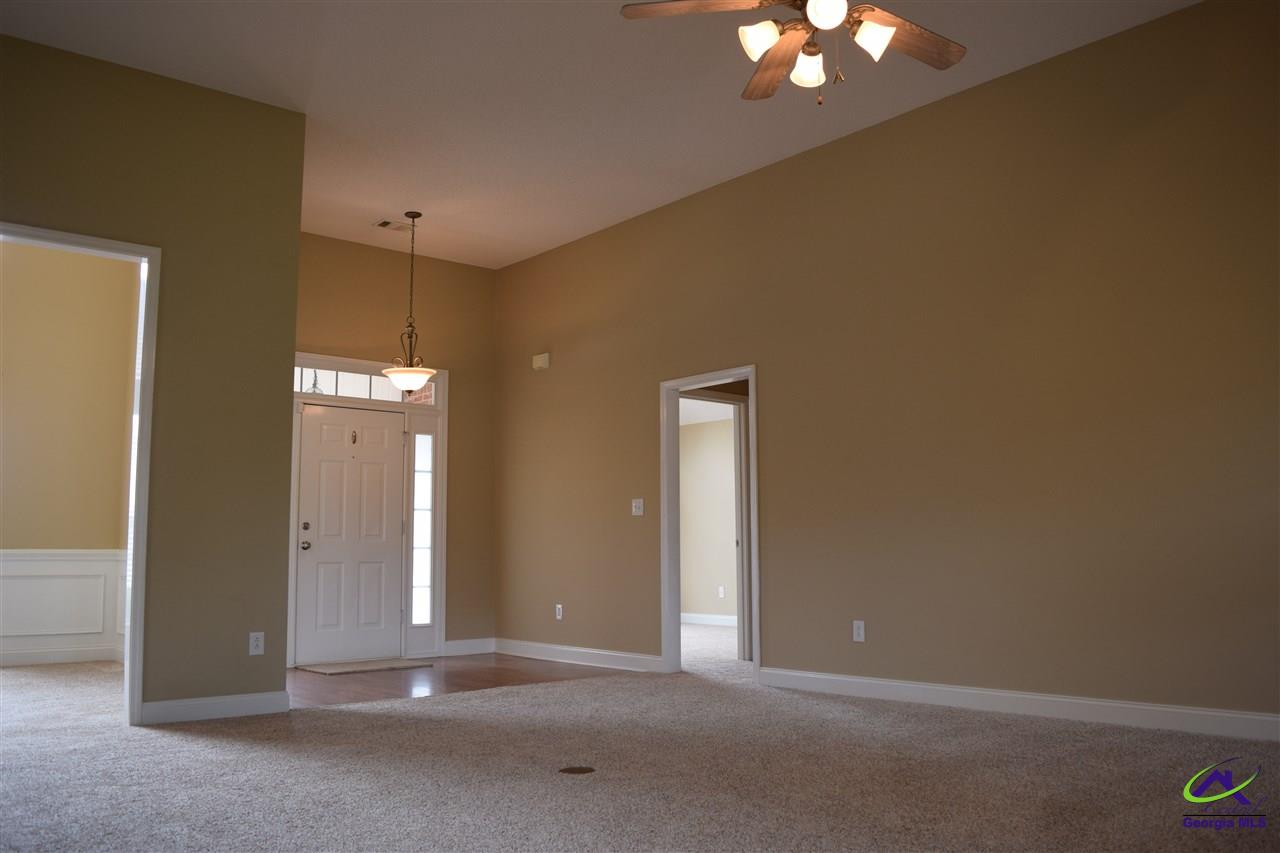 212 Hummingbird Lane