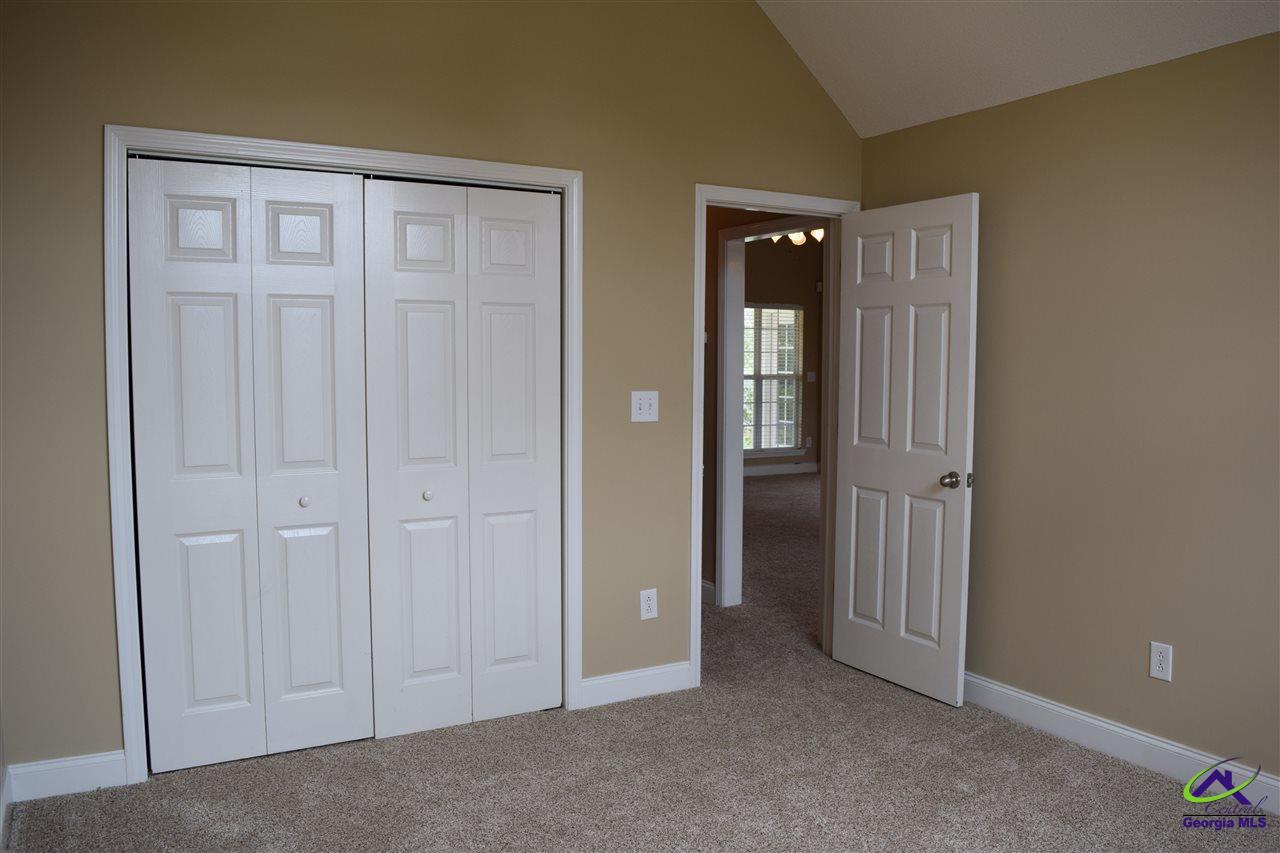 212 Hummingbird Lane