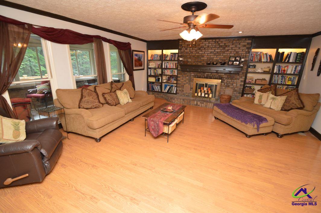 102 Nancy Place