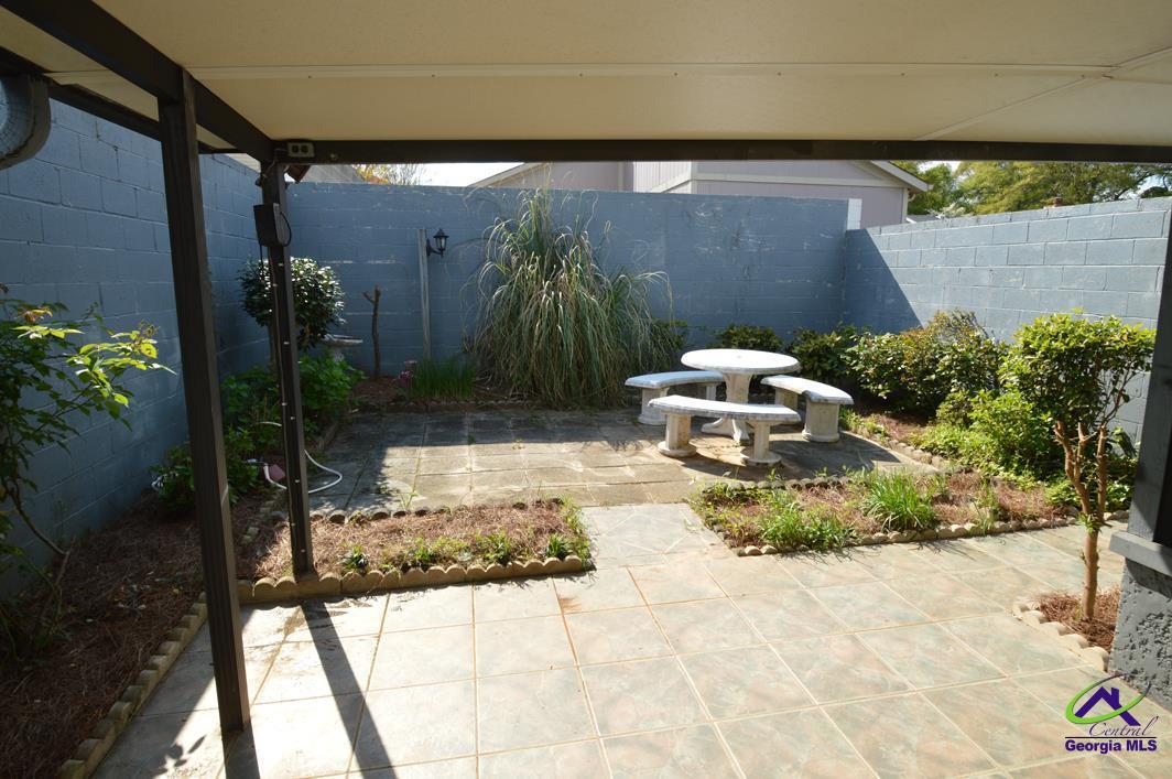 234 Atrium Ct