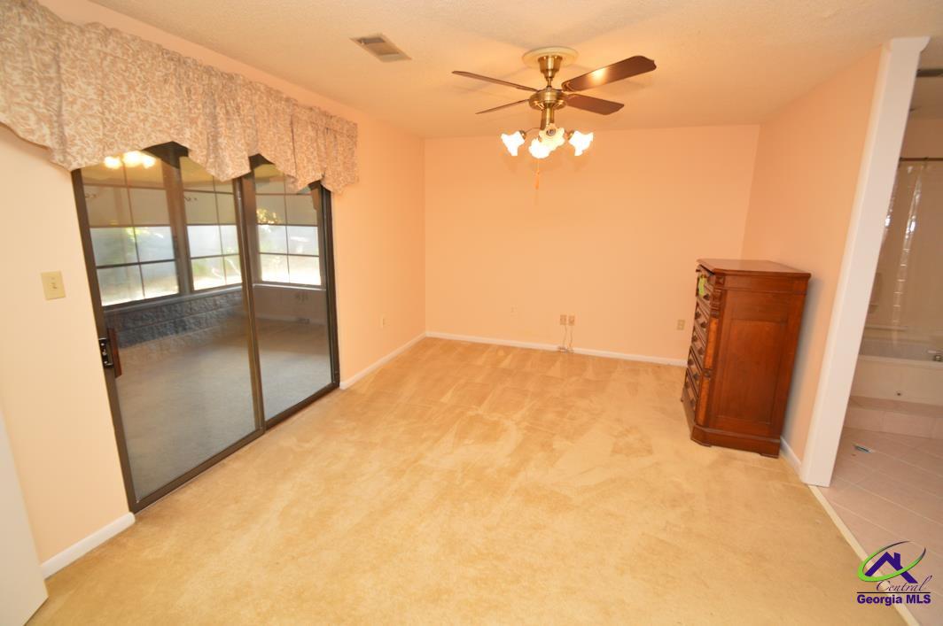 234 Atrium Ct