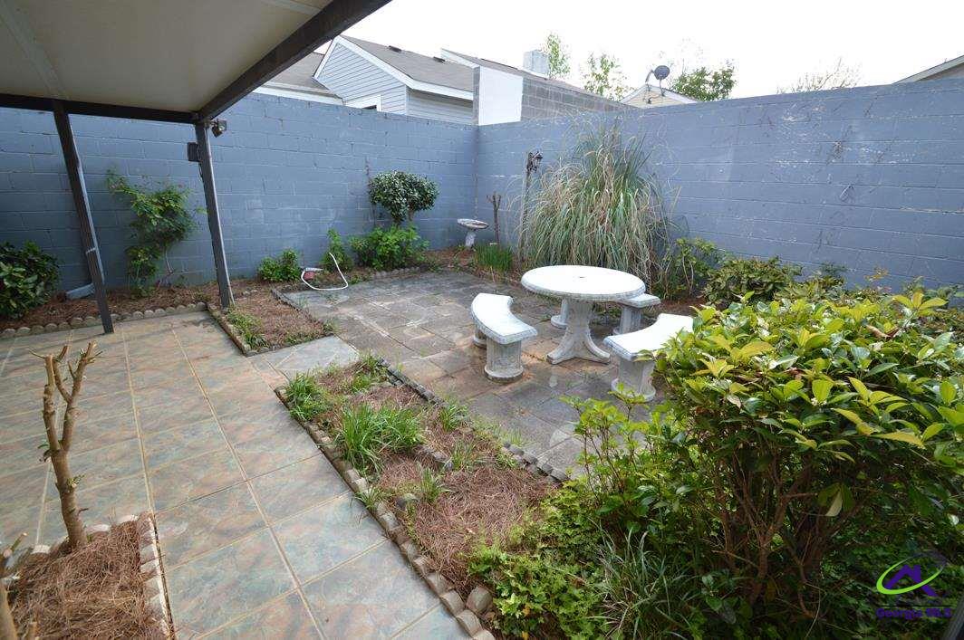 234 Atrium Ct