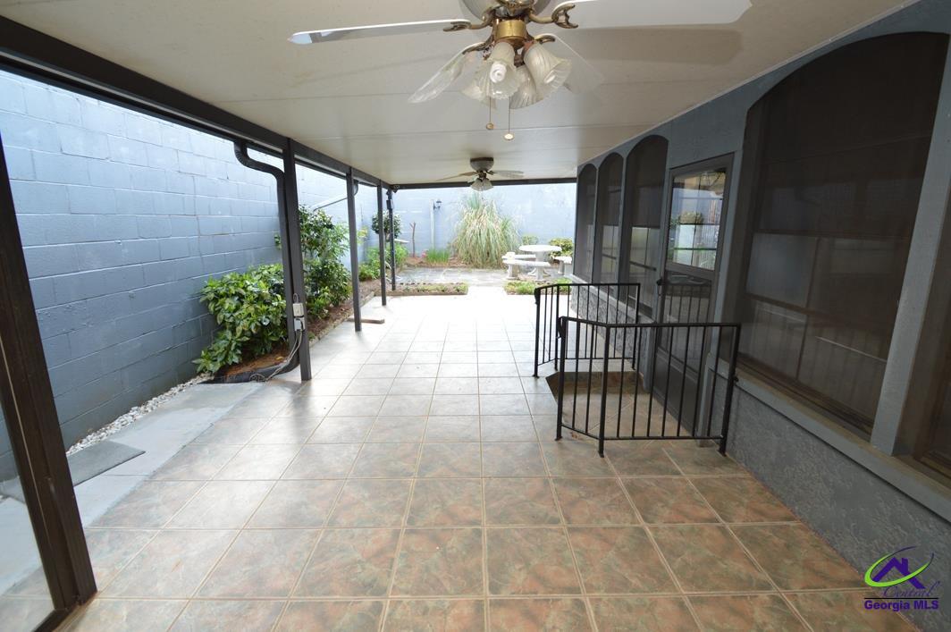 234 Atrium Ct