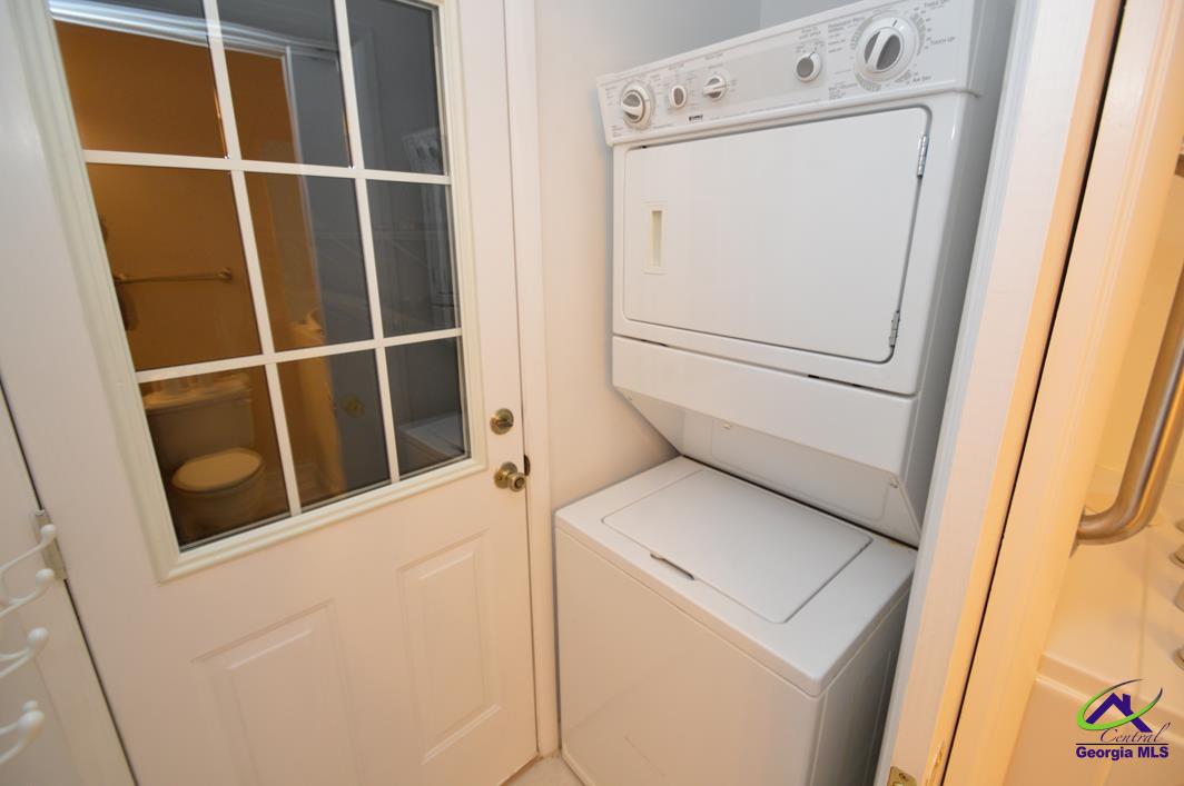 234 Atrium Ct