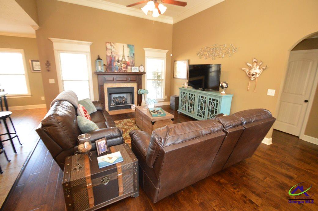 300 Grand Reserve Way