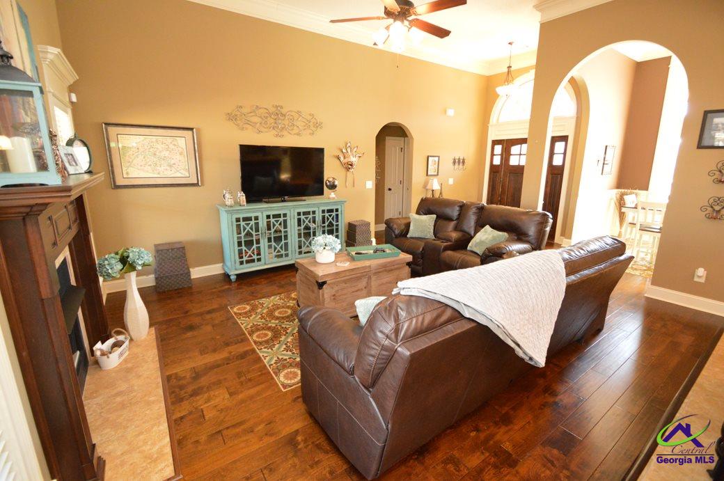 300 Grand Reserve Way