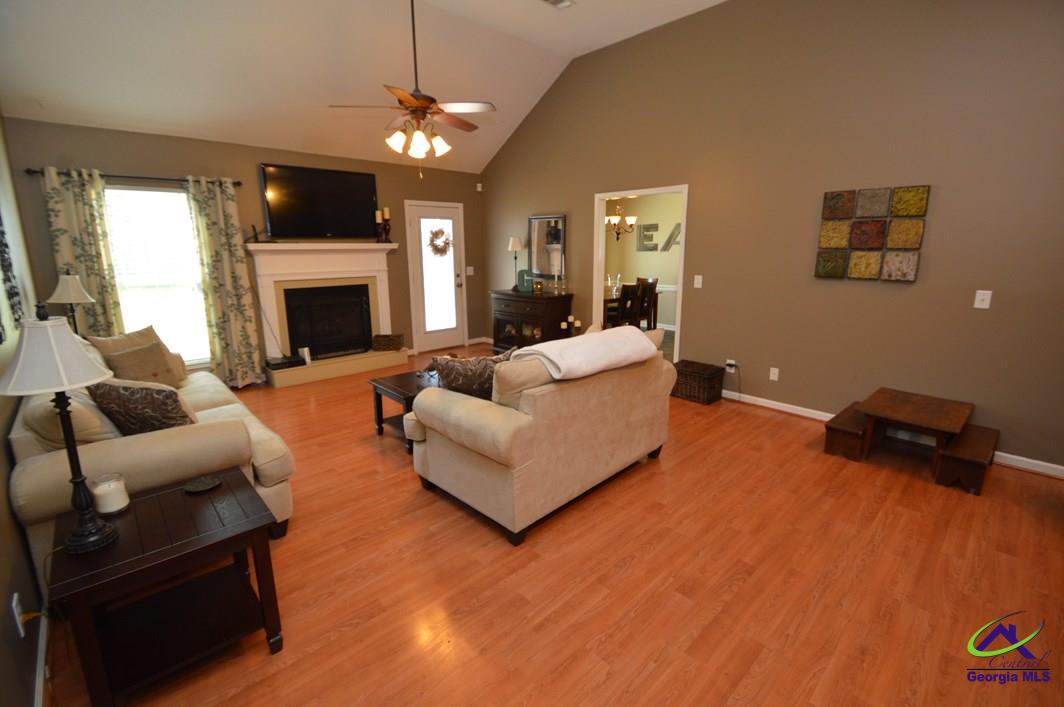 108 Silverking Court