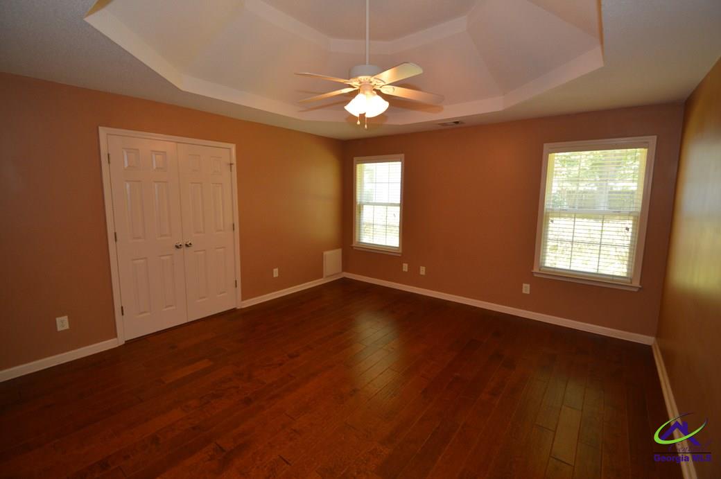 519 Grove Lane