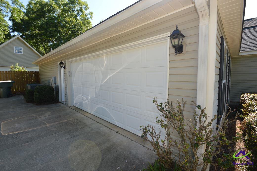 519 Grove Lane