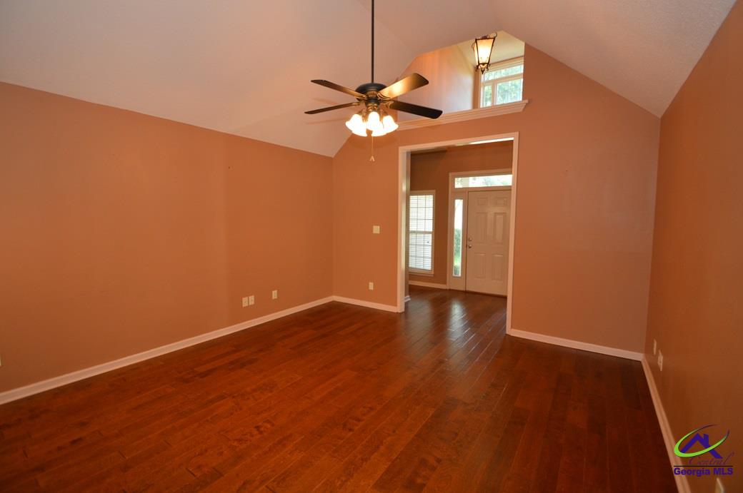 519 Grove Lane