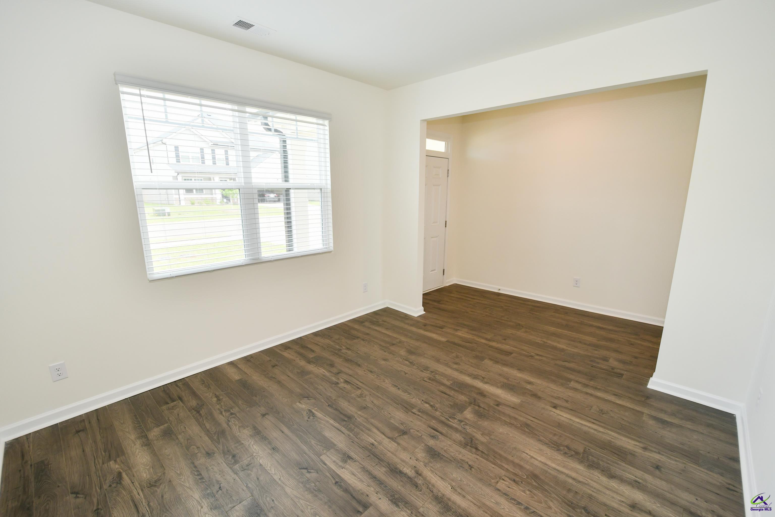 111 Farmers Way