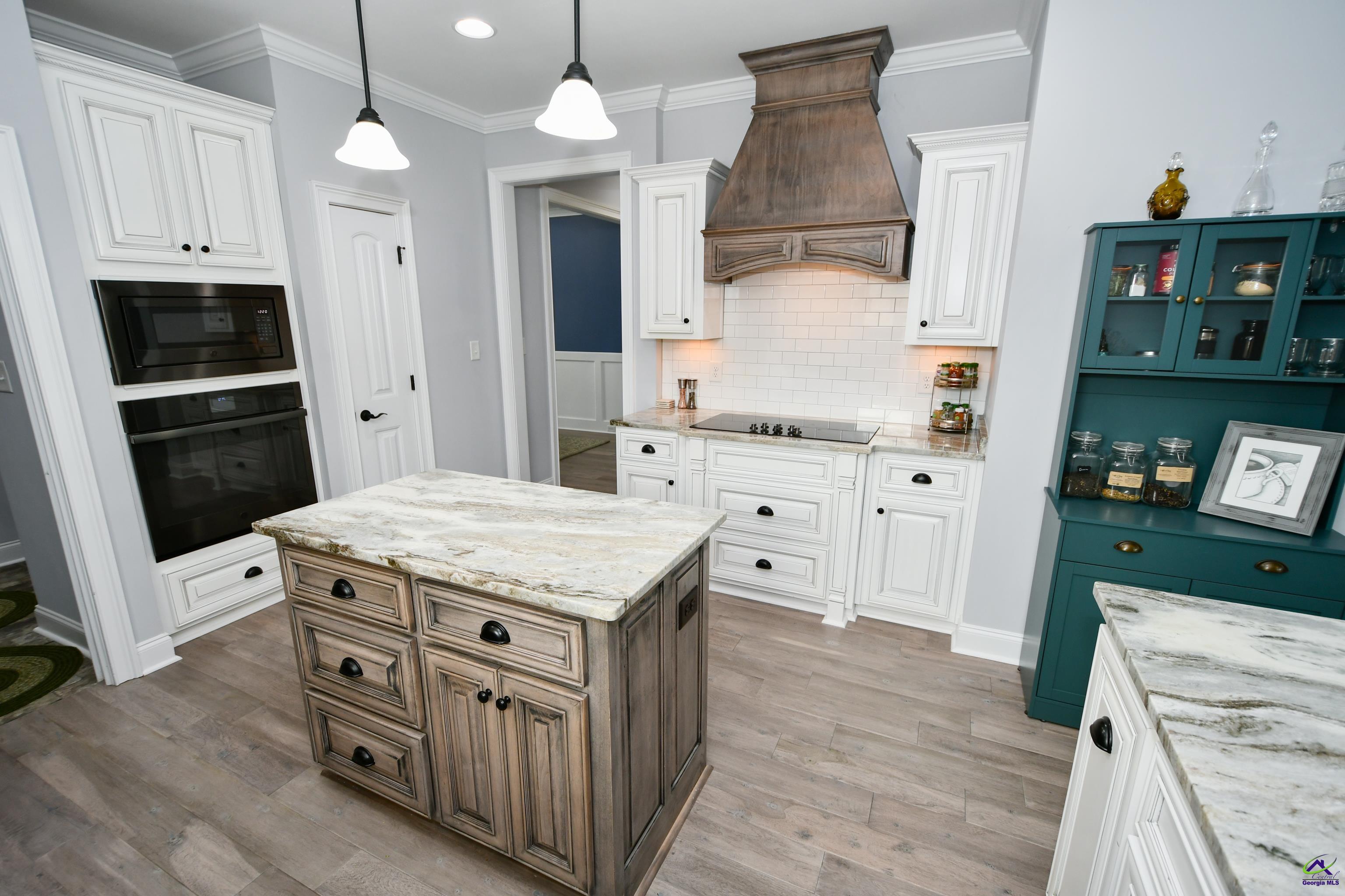104 Ferruginous Court