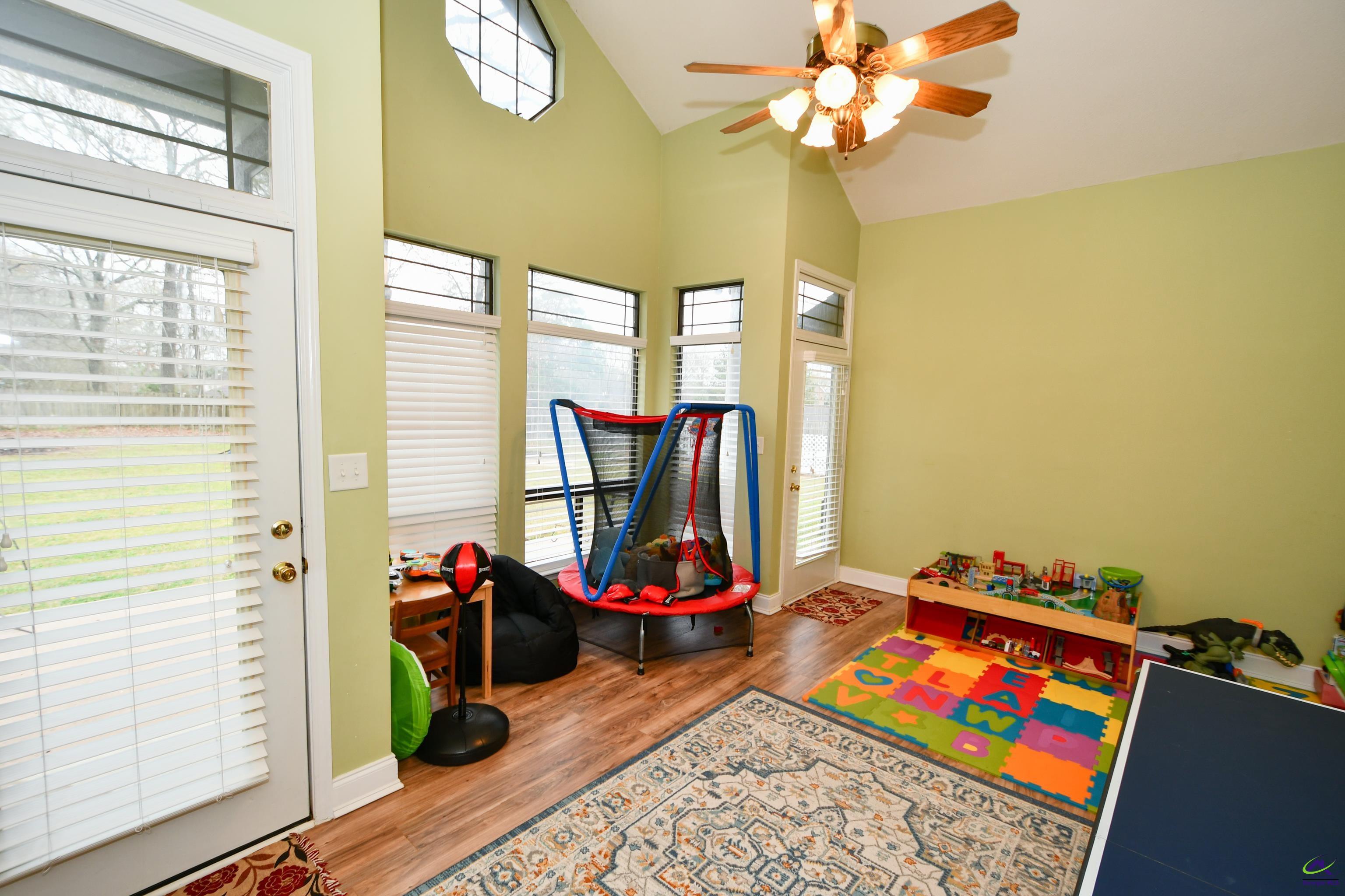 105 Covey Point