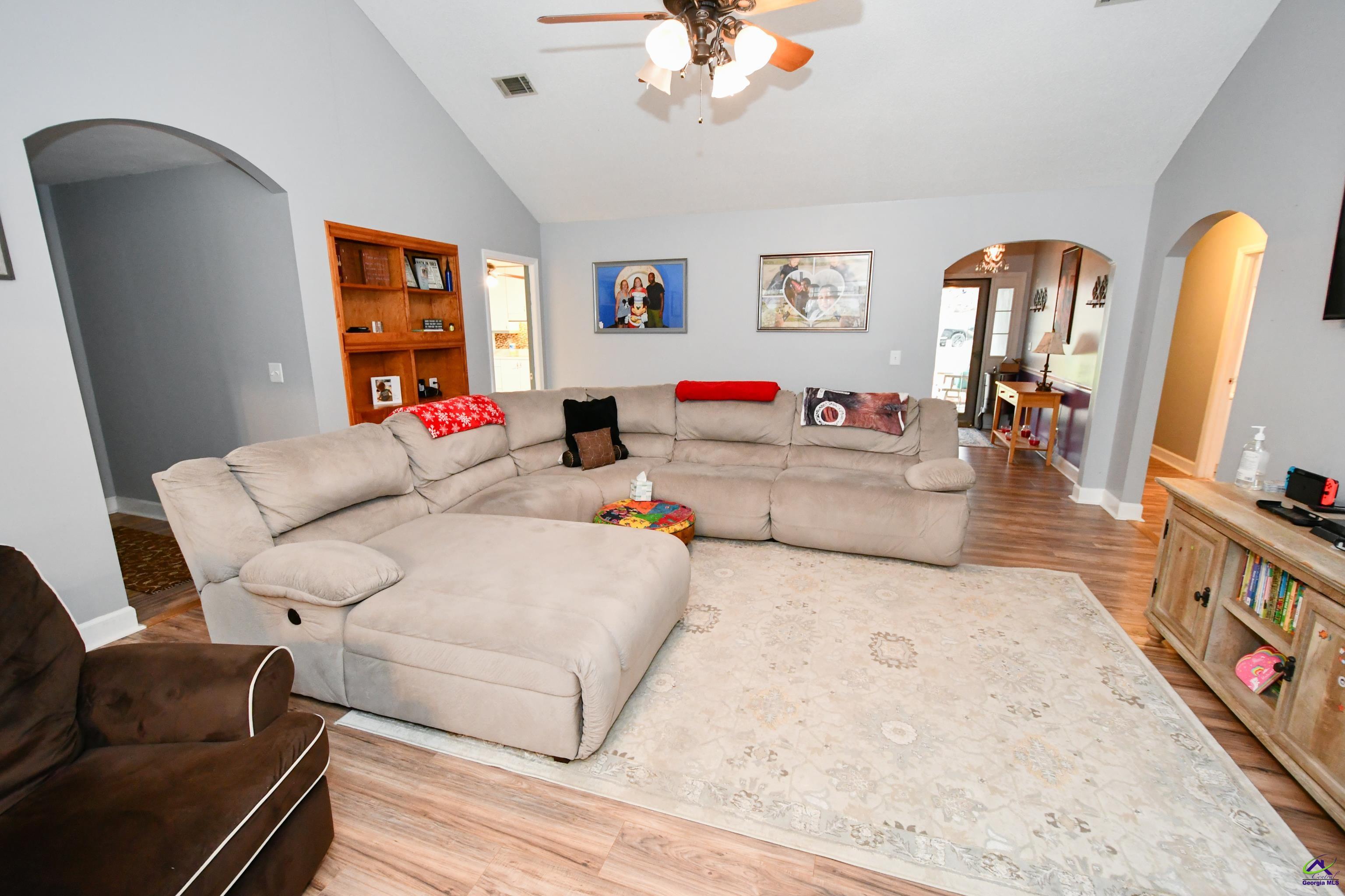 105 Covey Point