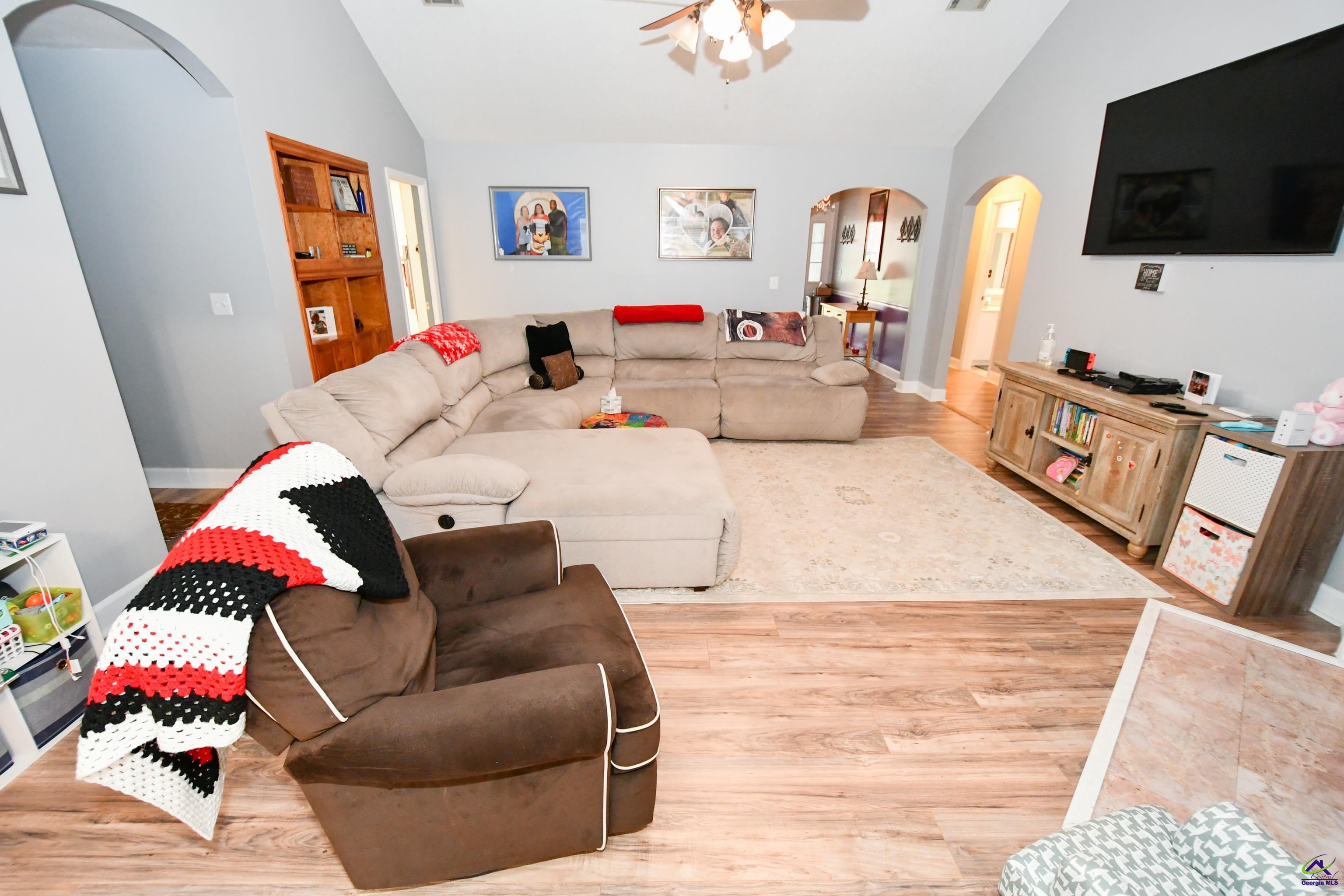 105 Covey Point