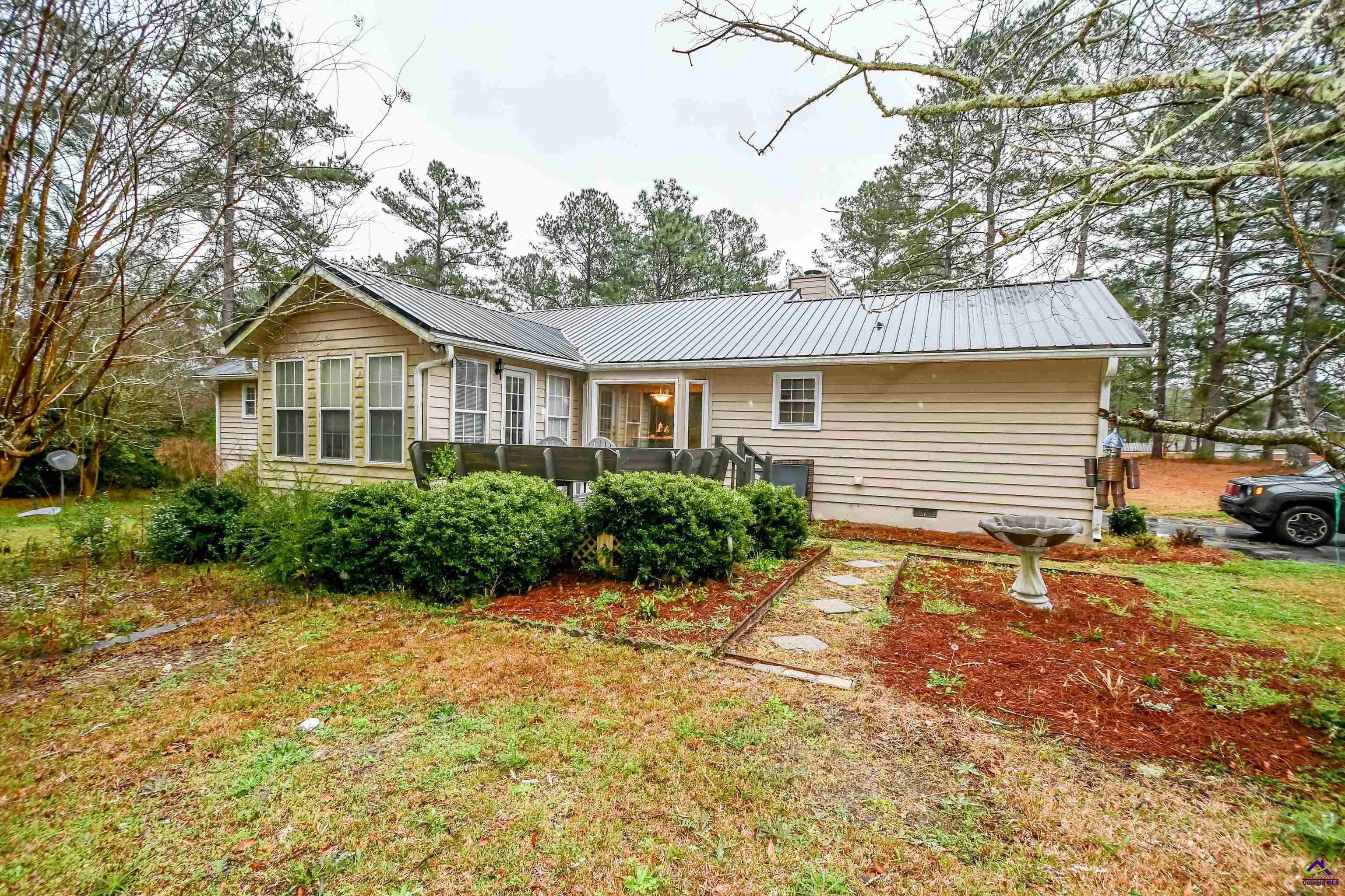 127 Country Club Circle