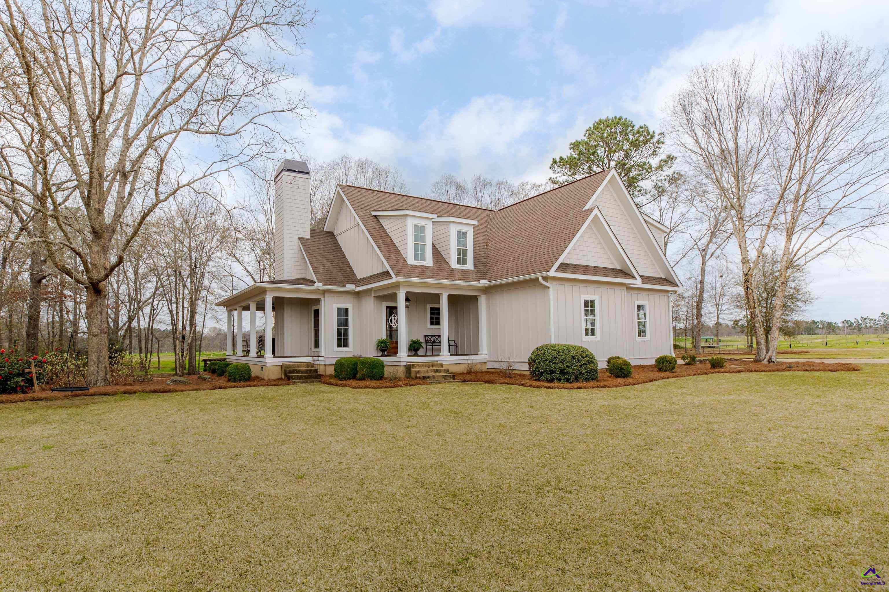 1610 Columbus Hwy