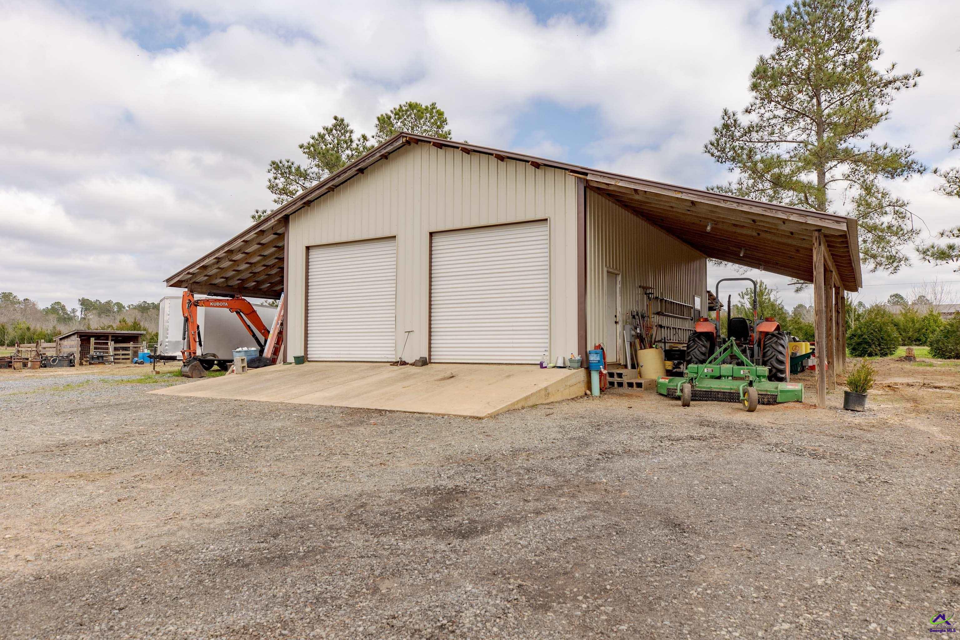 1610 Columbus Hwy