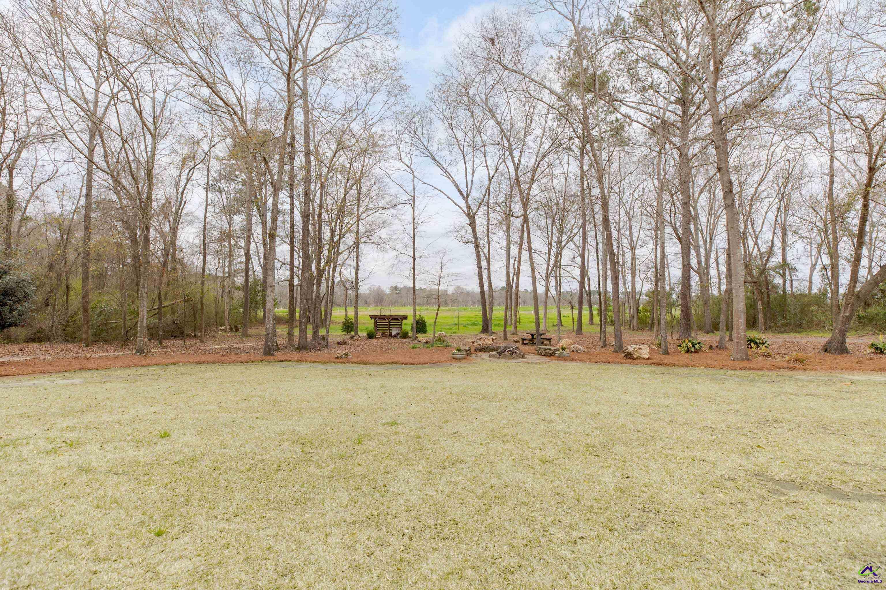 1610 Columbus Hwy