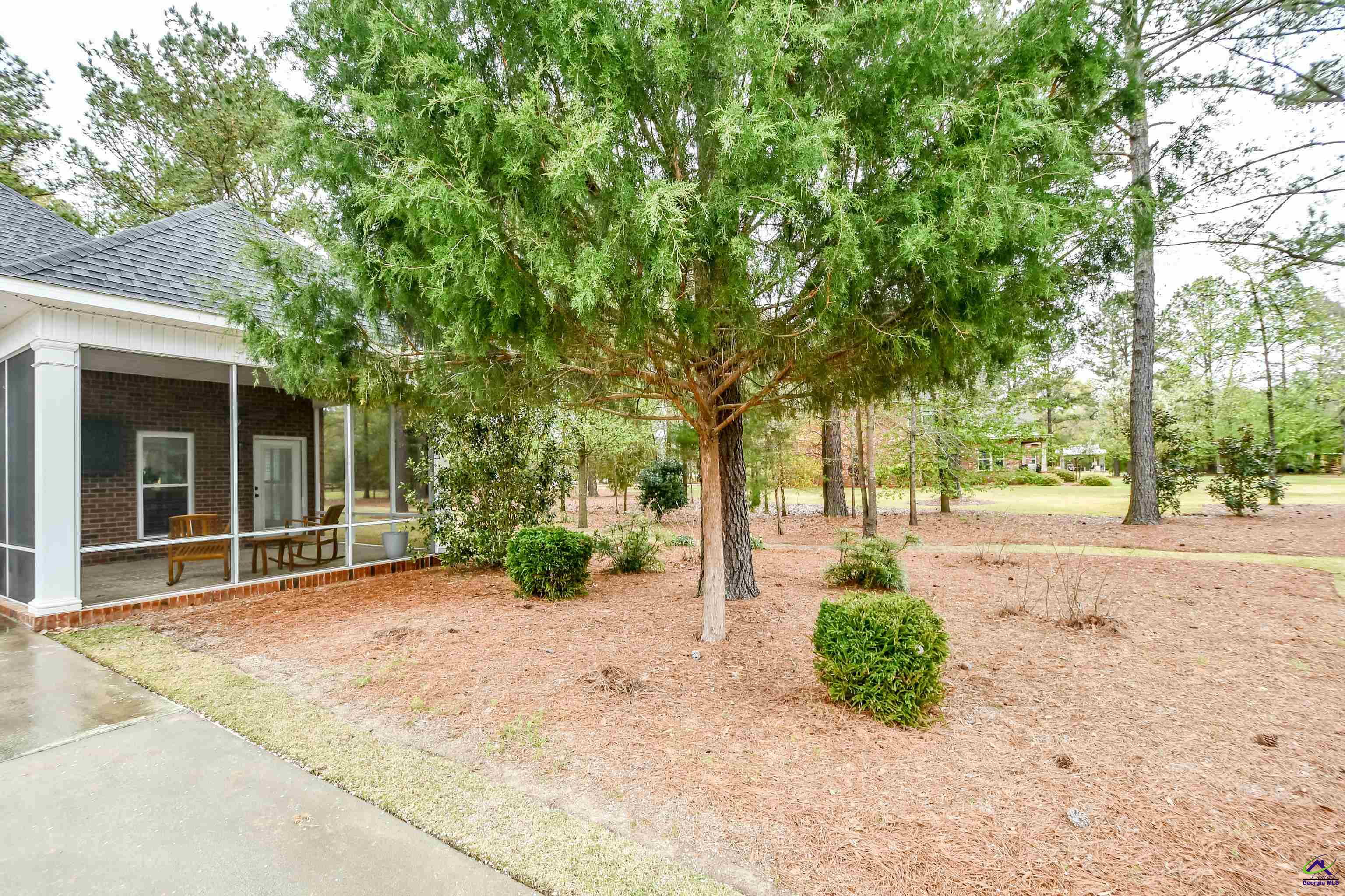 143 Harner Rd