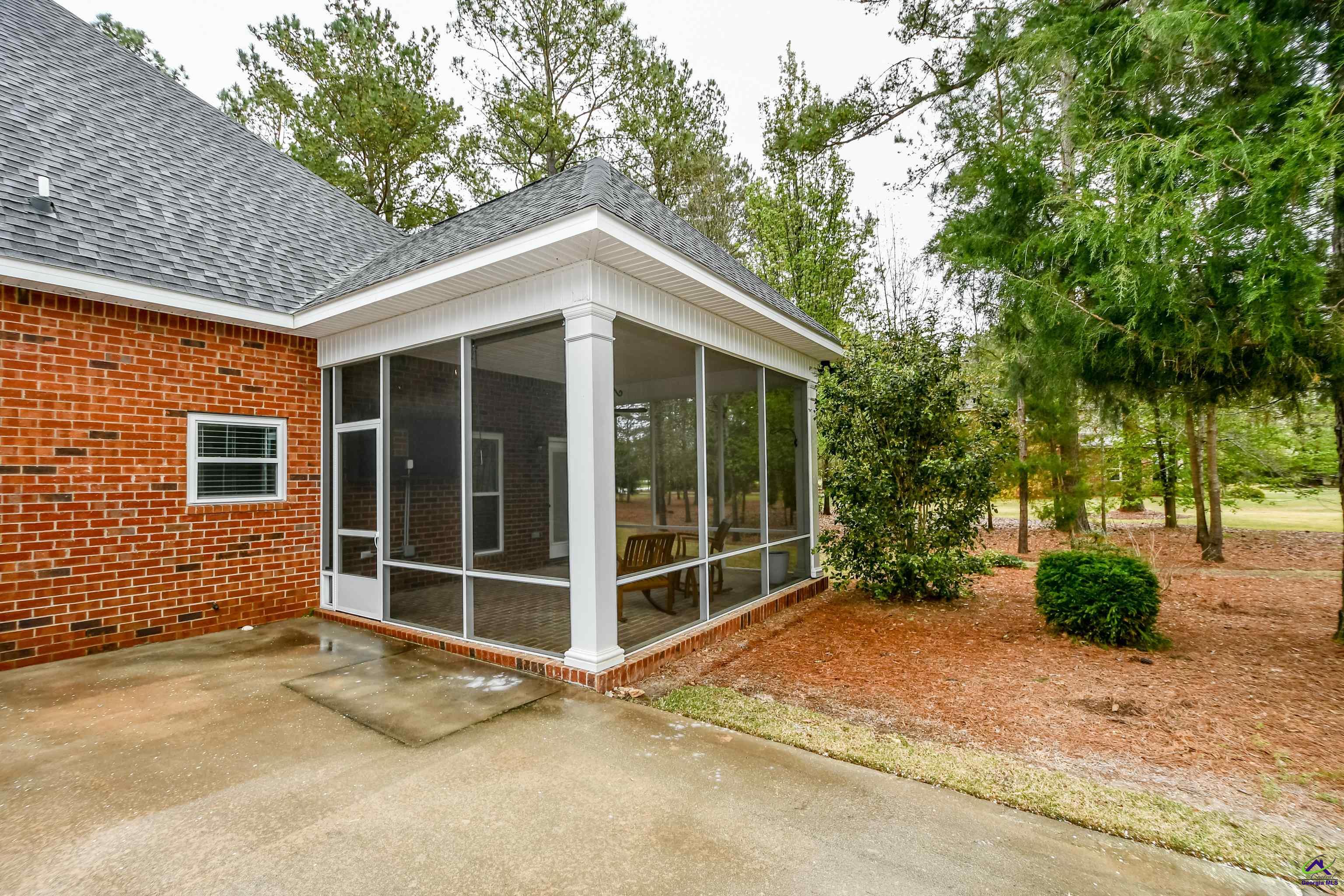 143 Harner Rd