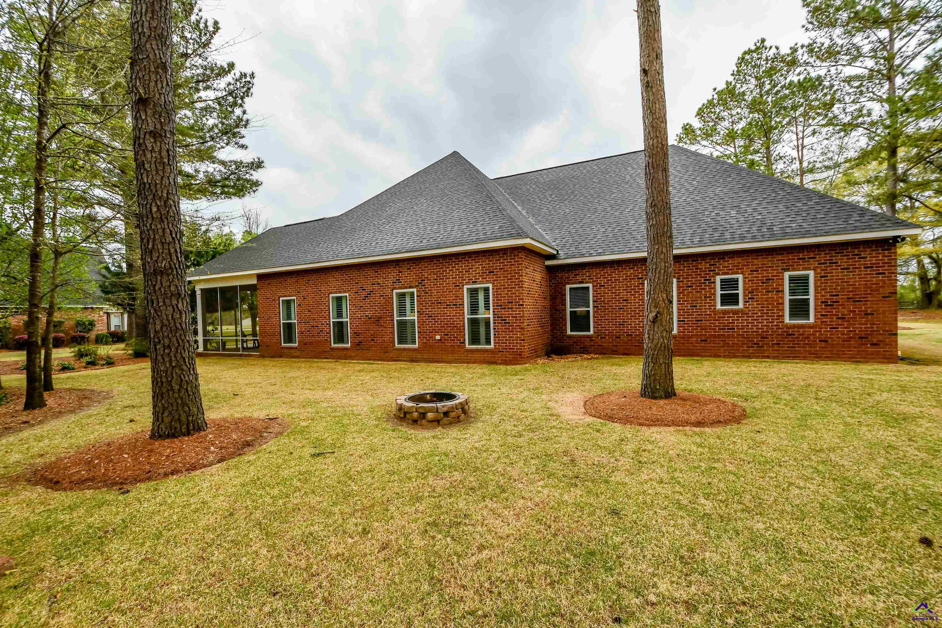 143 Harner Rd