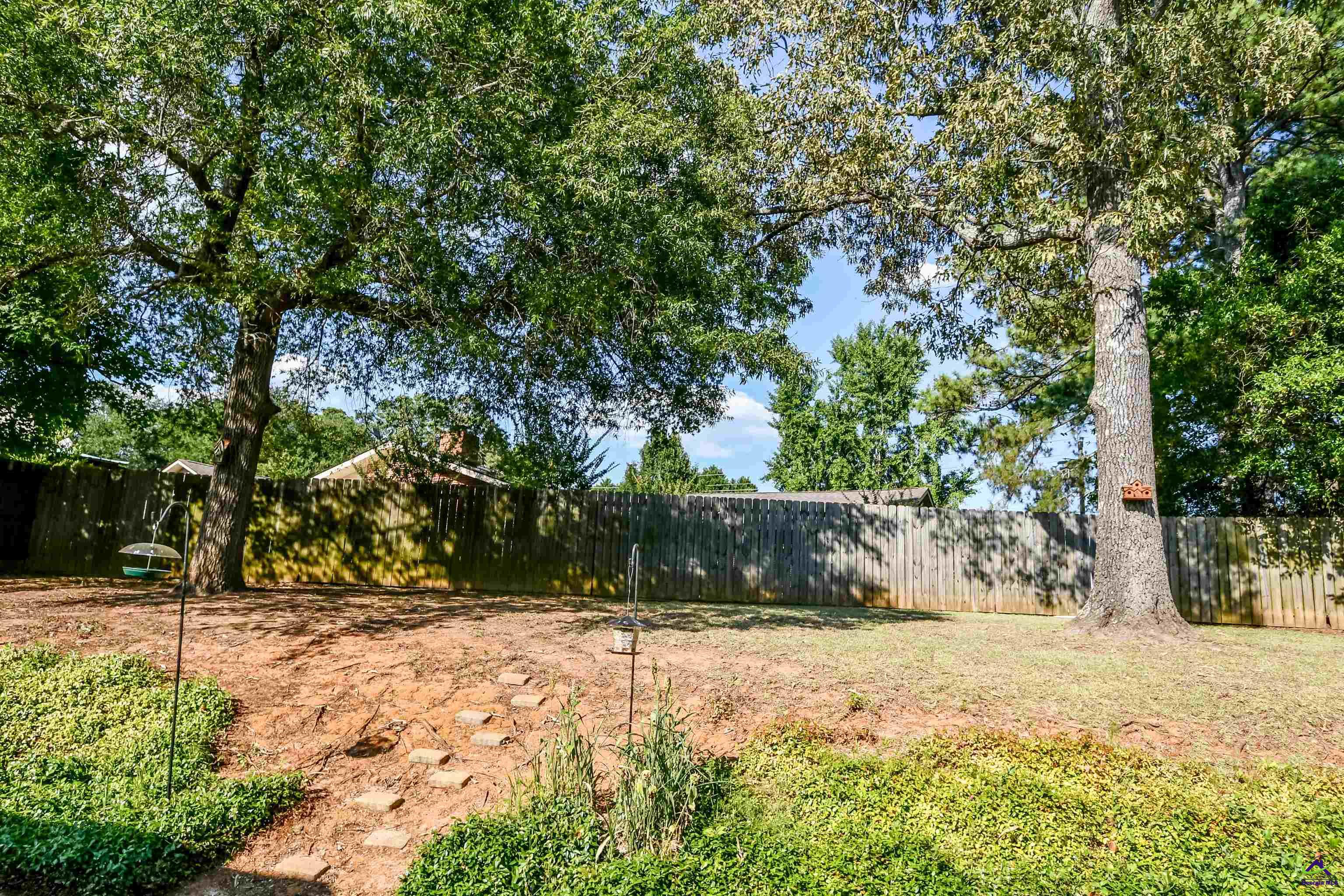 107 Jeannette Place