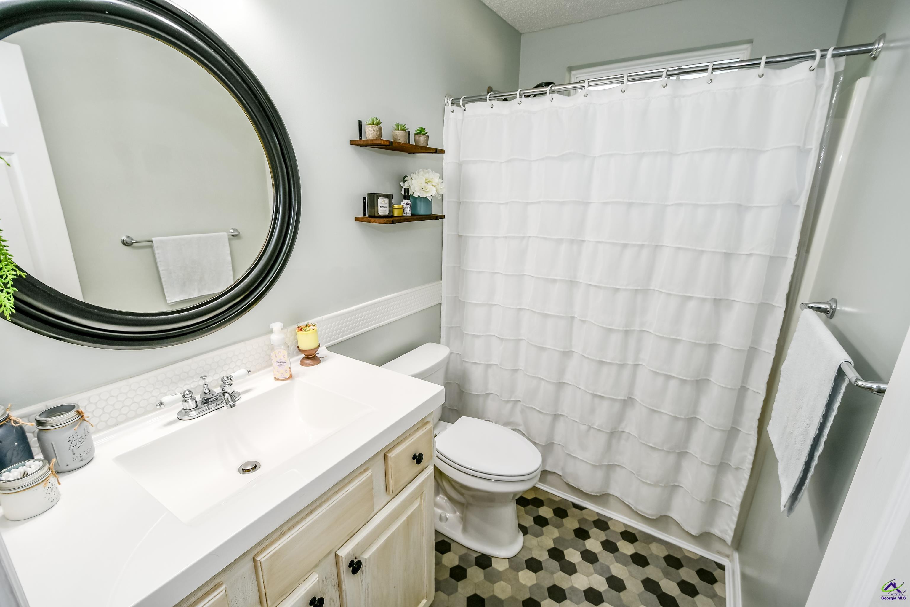 107 Jeannette Place