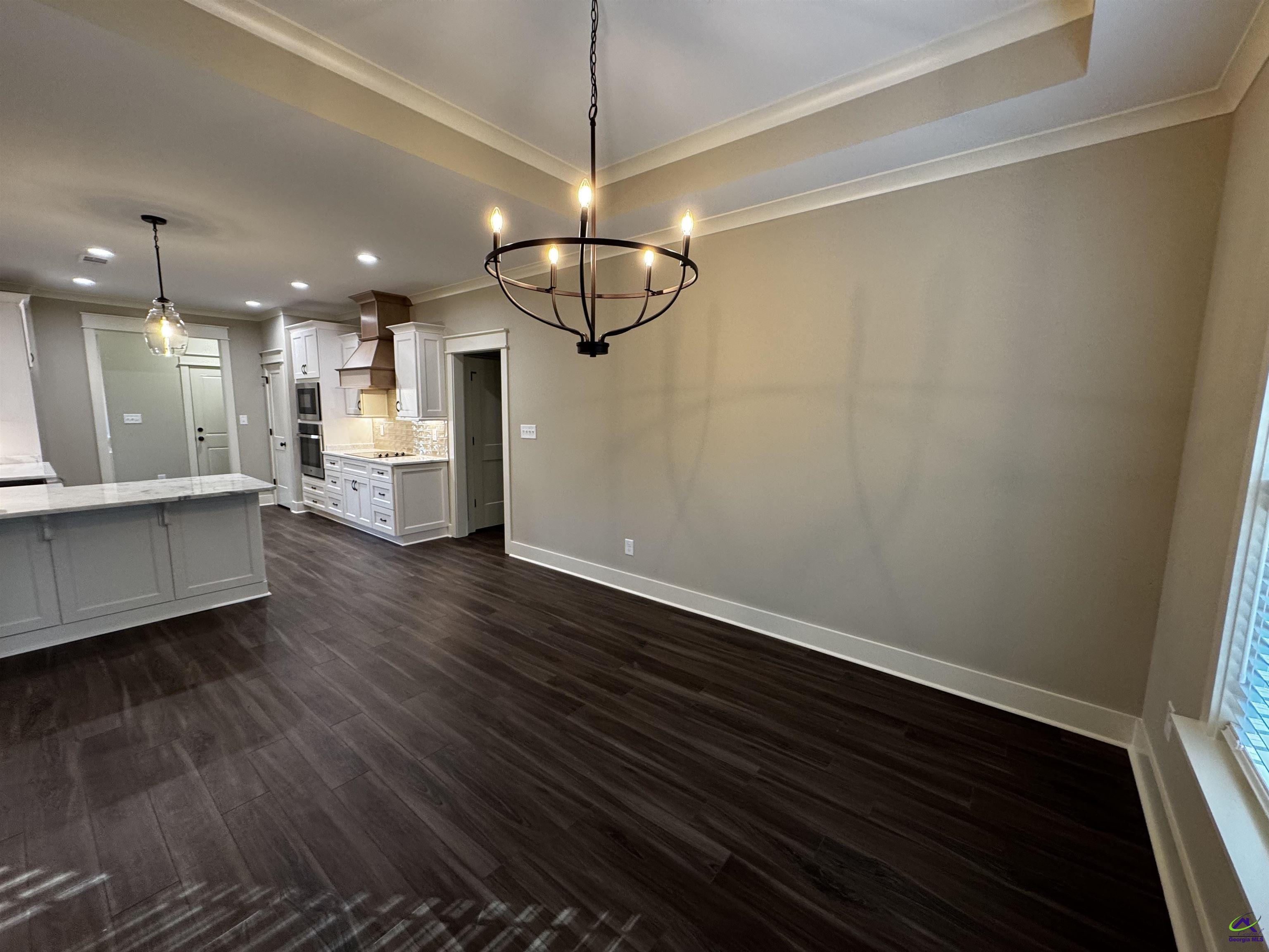215 Golden Chestnut Bend