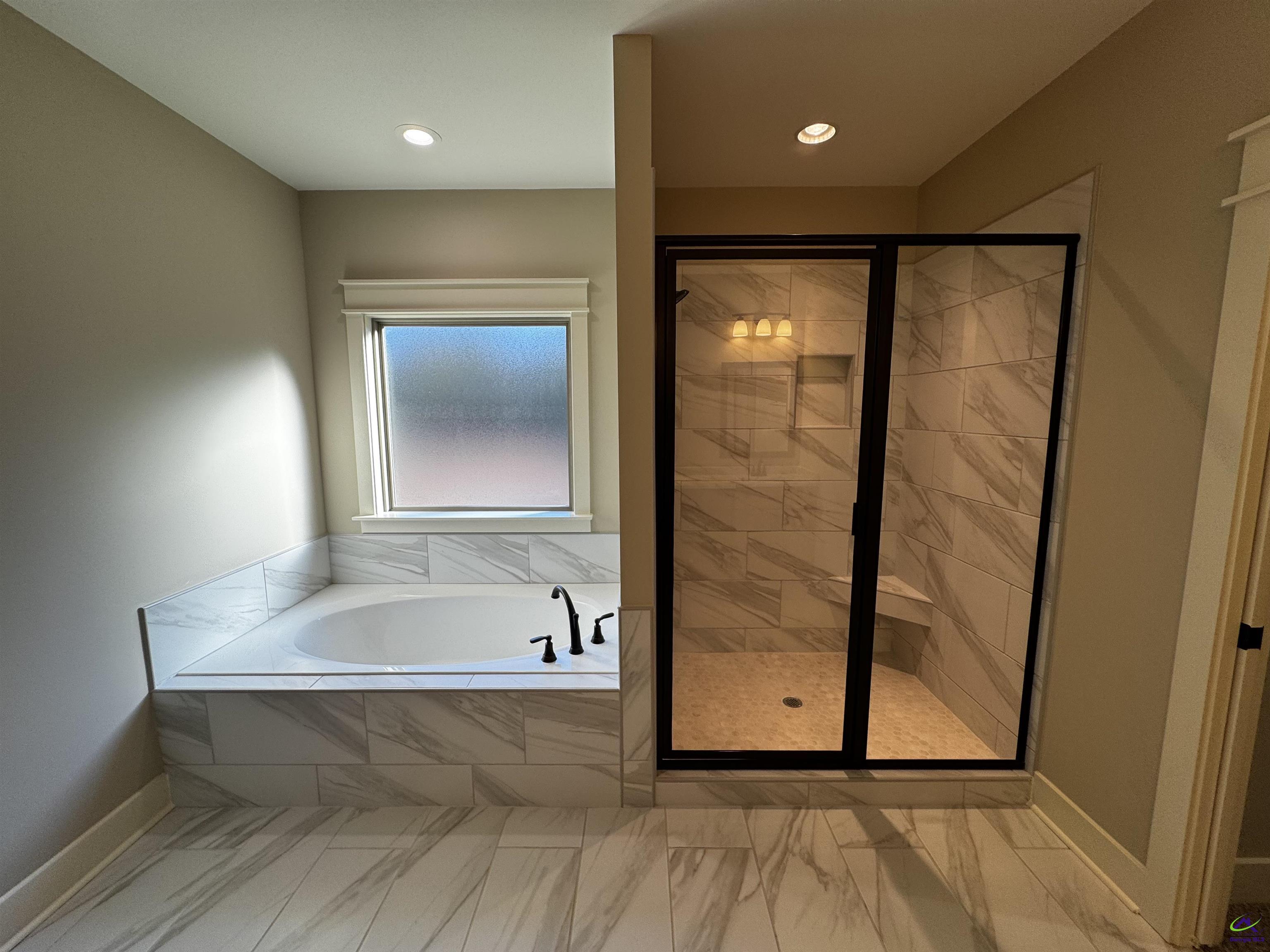 215 Golden Chestnut Bend