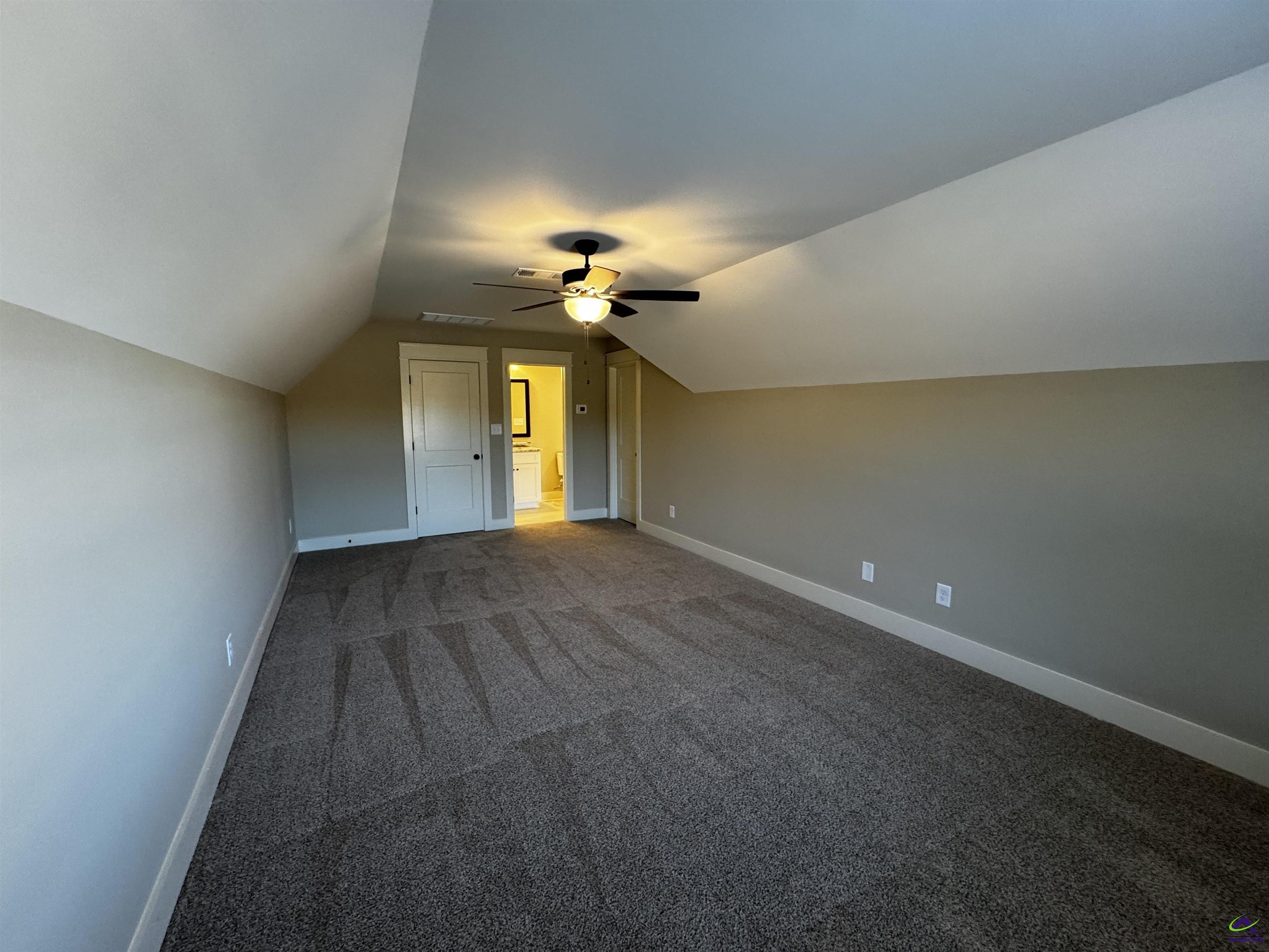 215 Golden Chestnut Bend
