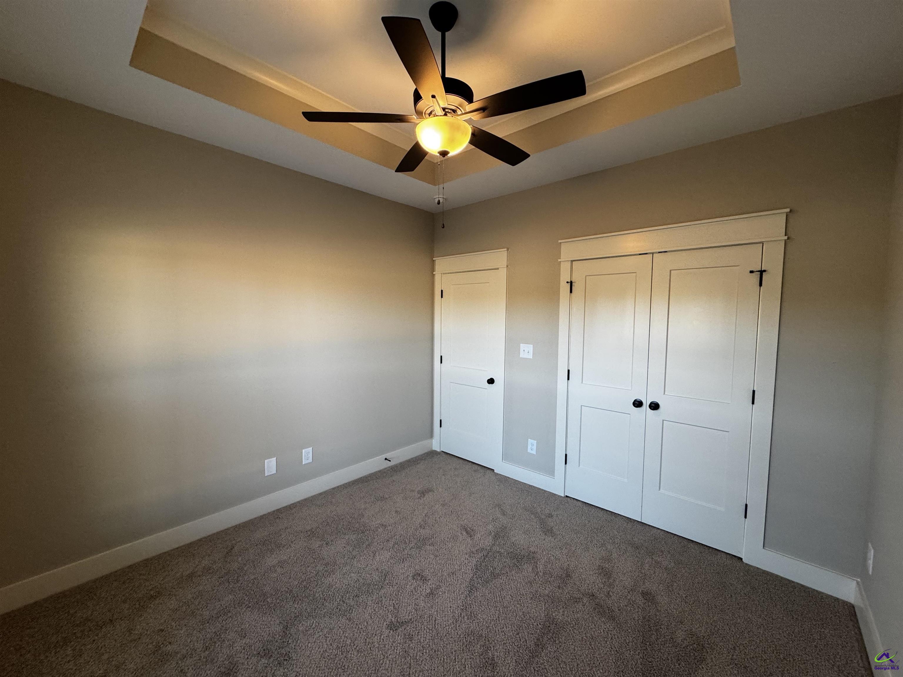 215 Golden Chestnut Bend