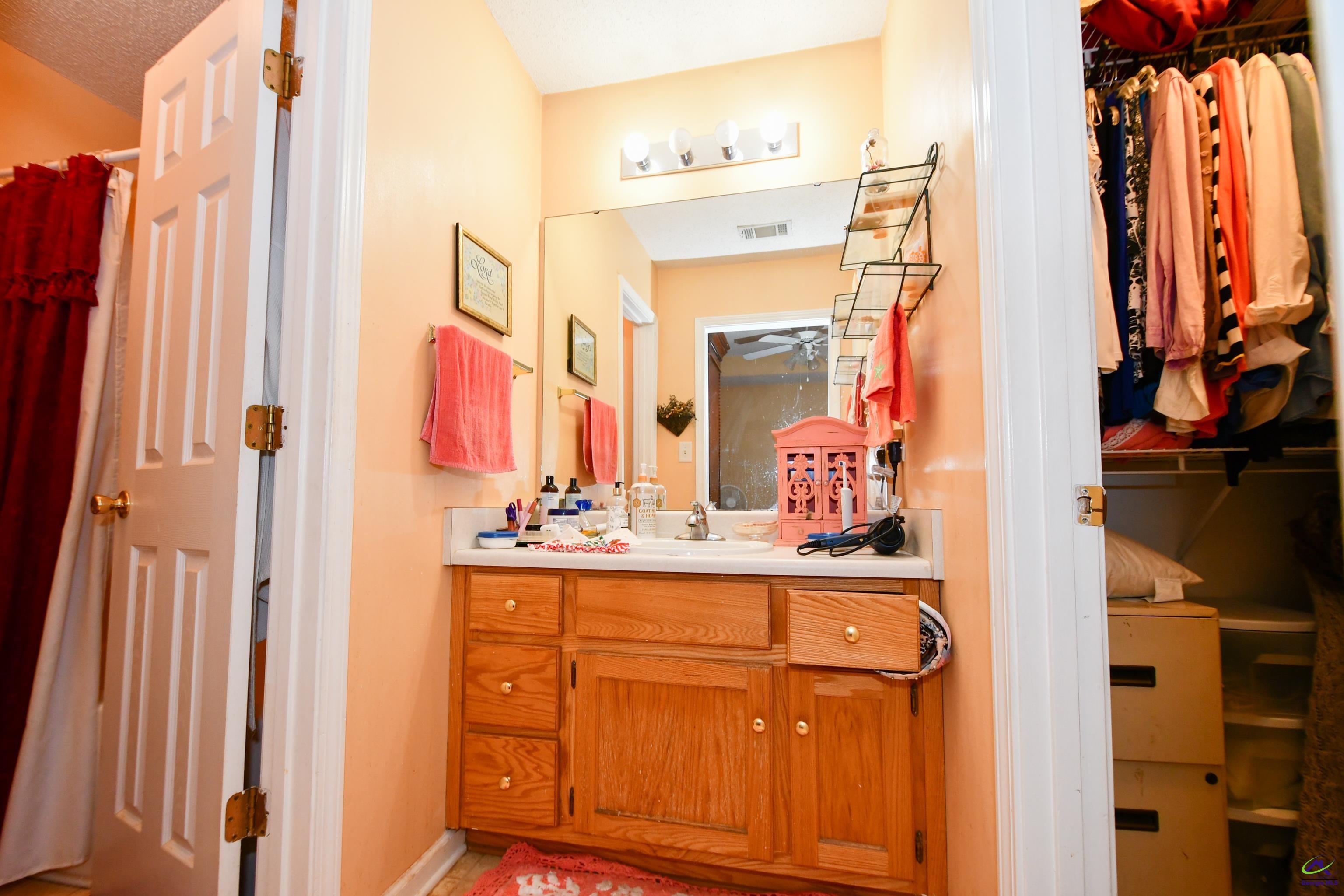 316 Chadwyck Circle