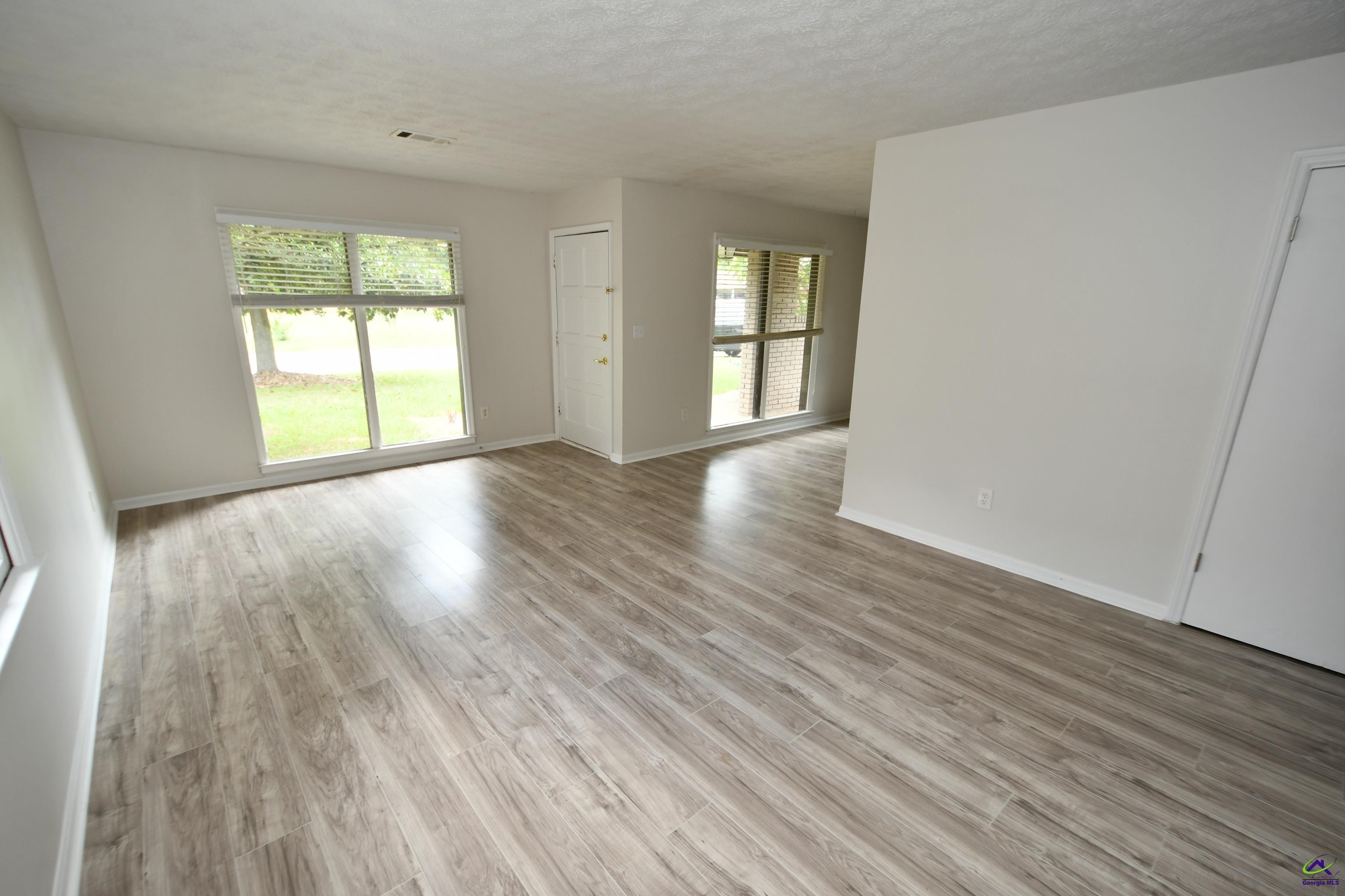 260 Valencia Circle