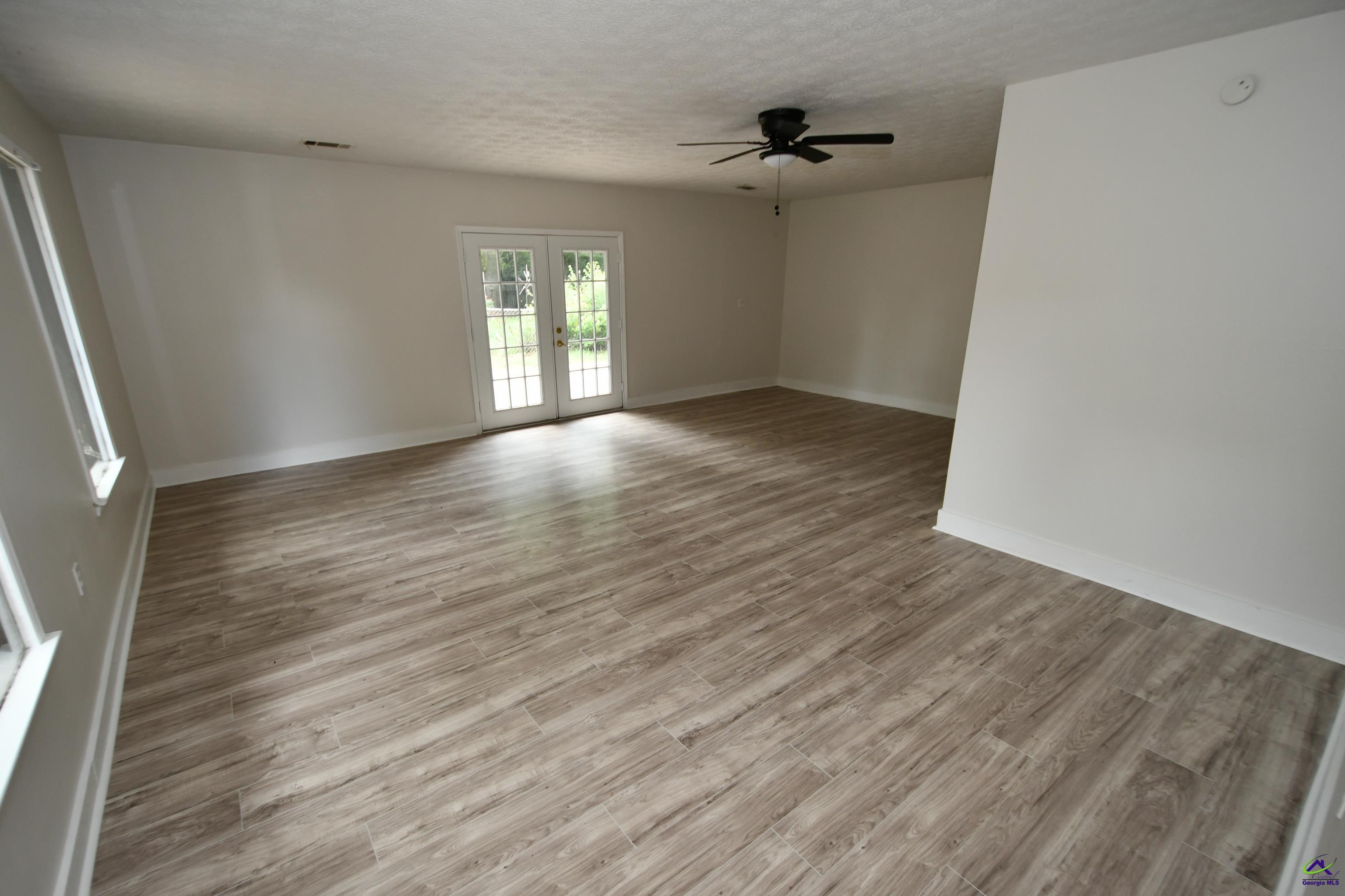 260 Valencia Circle