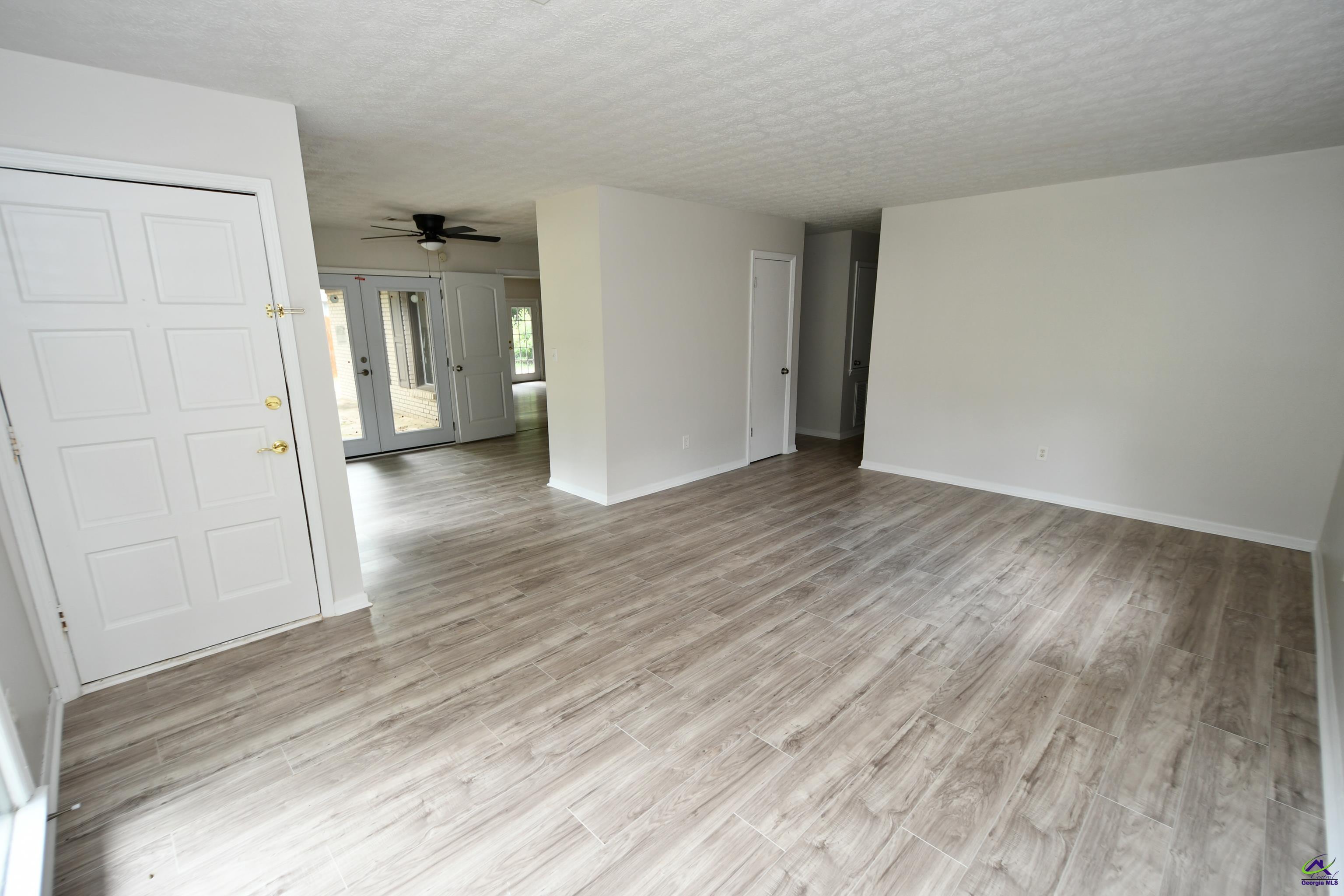 260 Valencia Circle