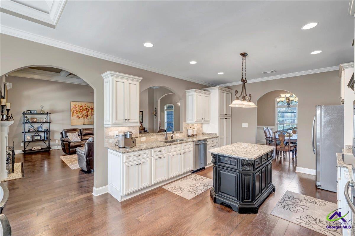 1034 Chattahoochee Drive