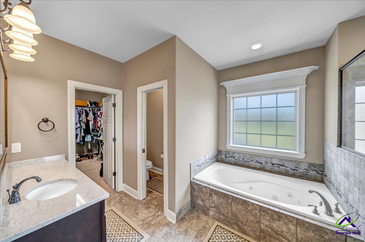 1034 Chattahoochee Drive