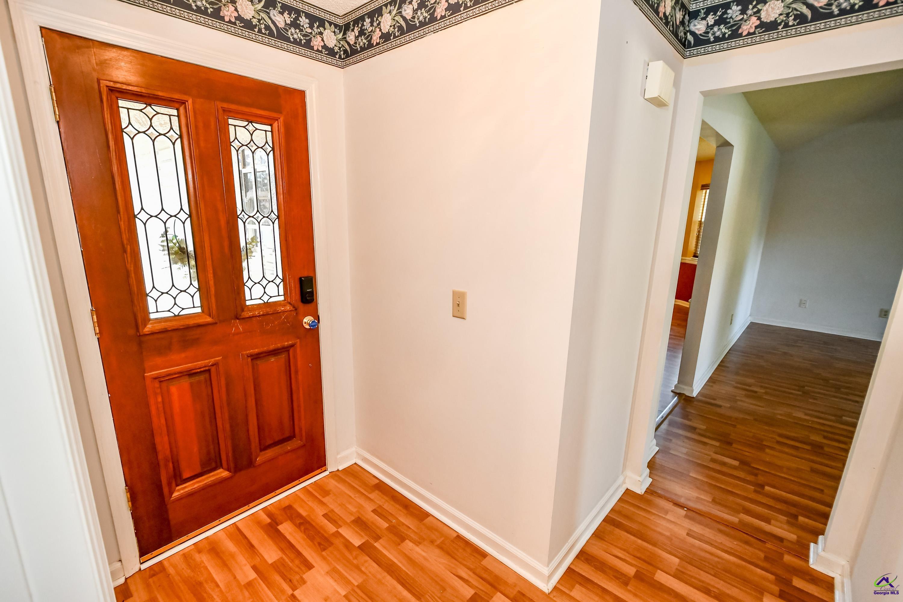 226 Crestwood Circle