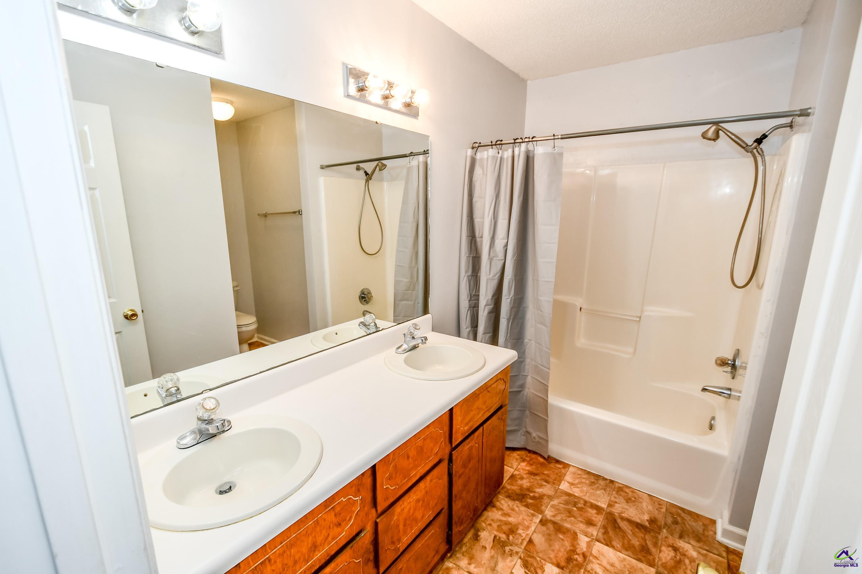 226 Crestwood Circle