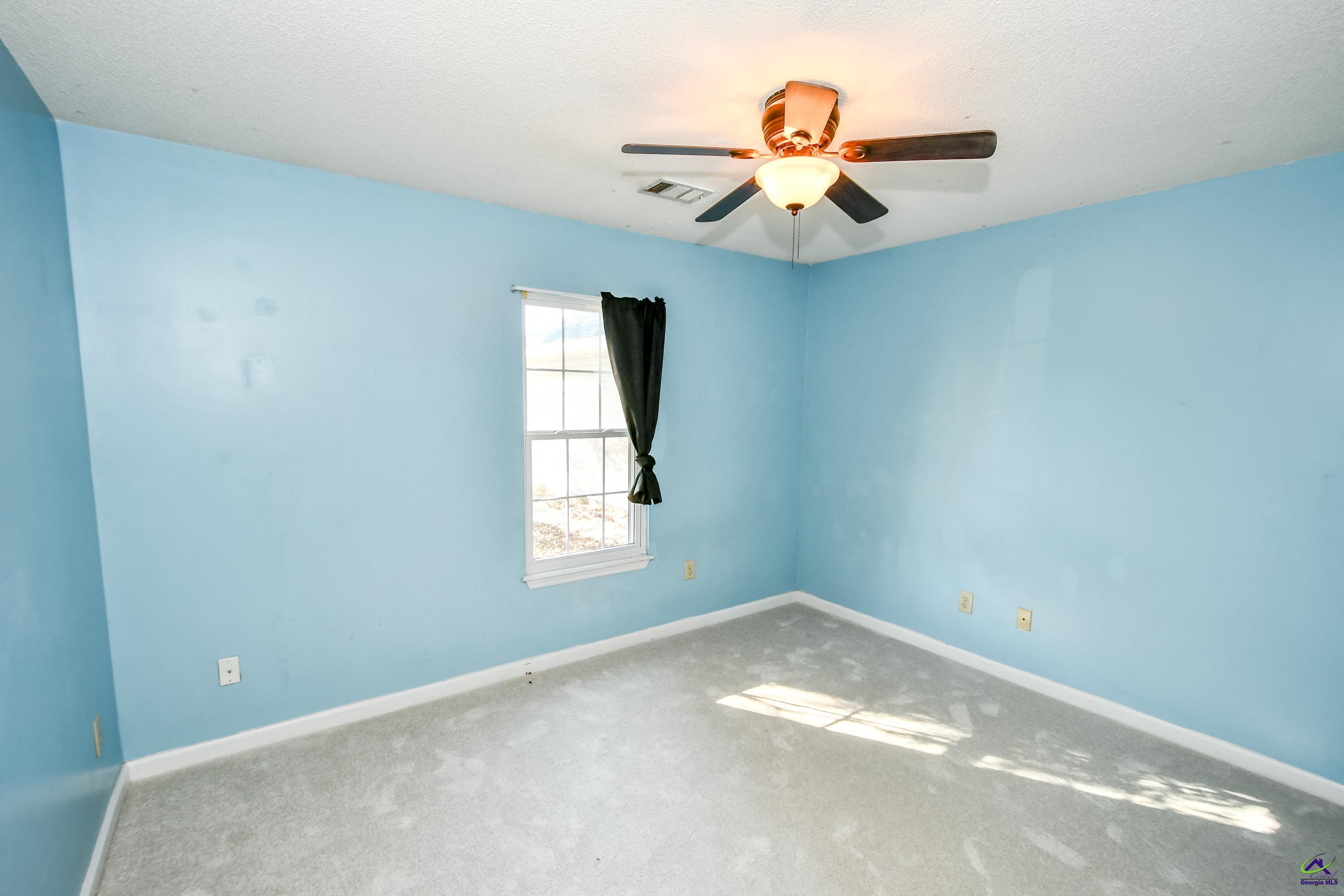 226 Crestwood Circle