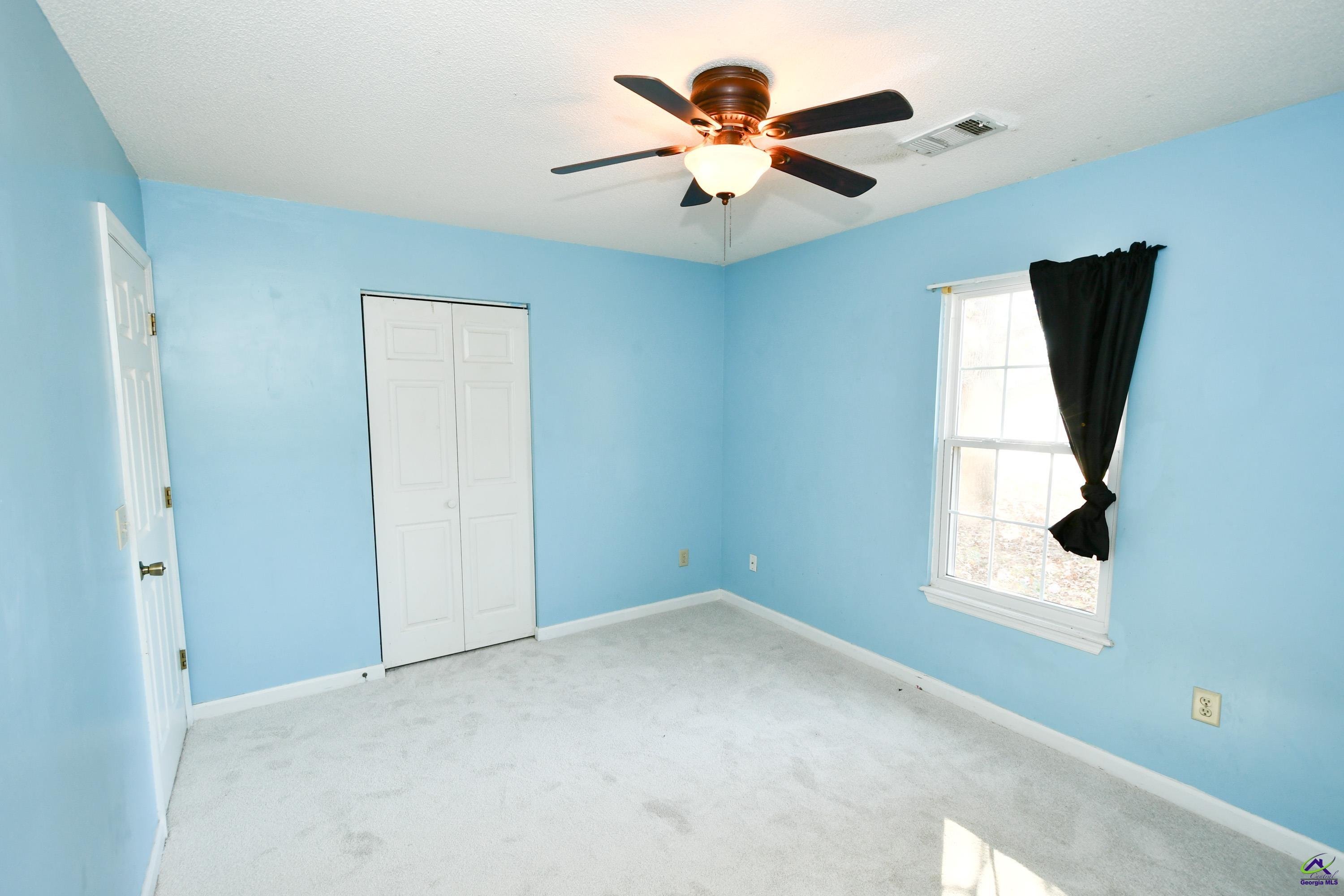 226 Crestwood Circle