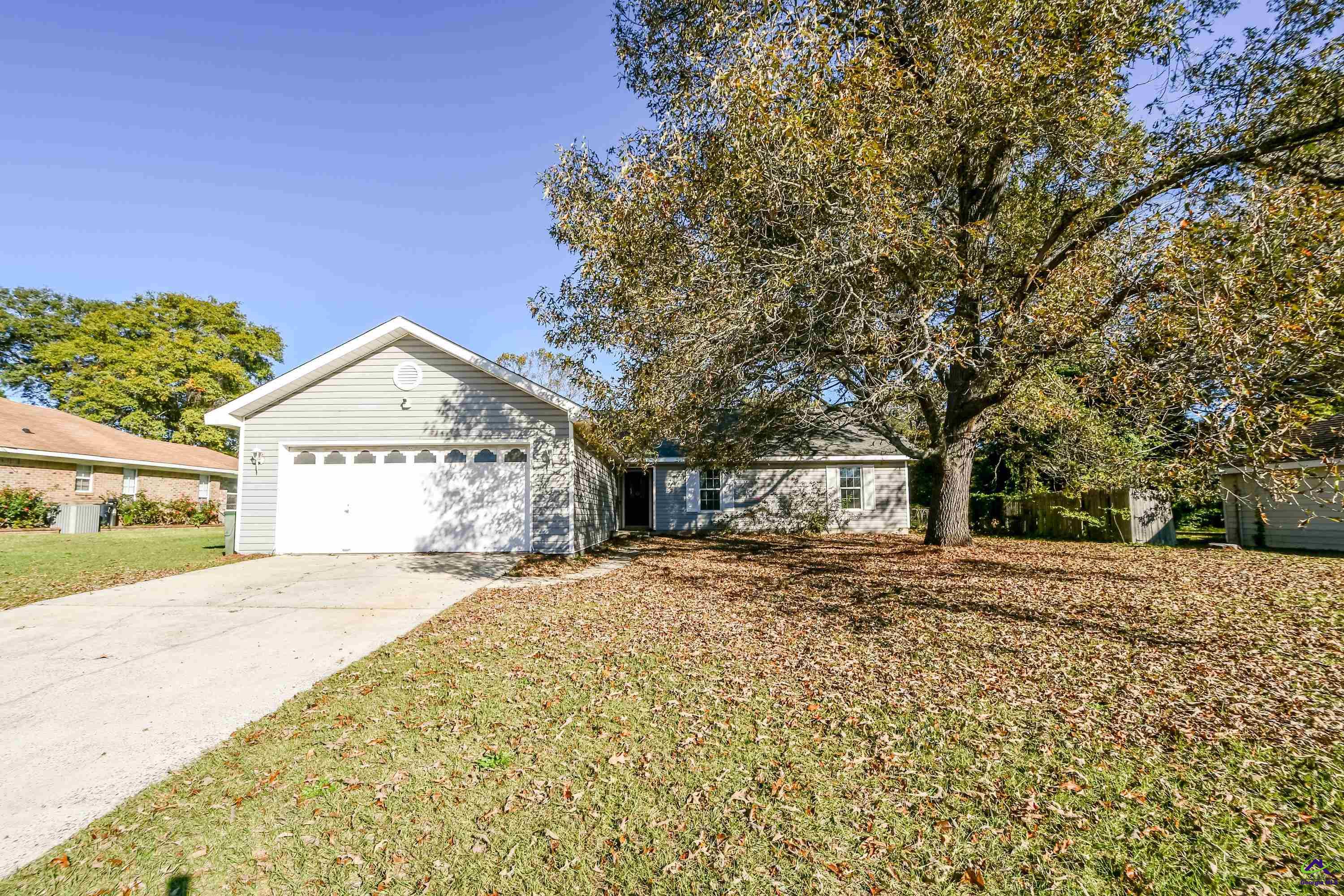 226 Crestwood Circle
