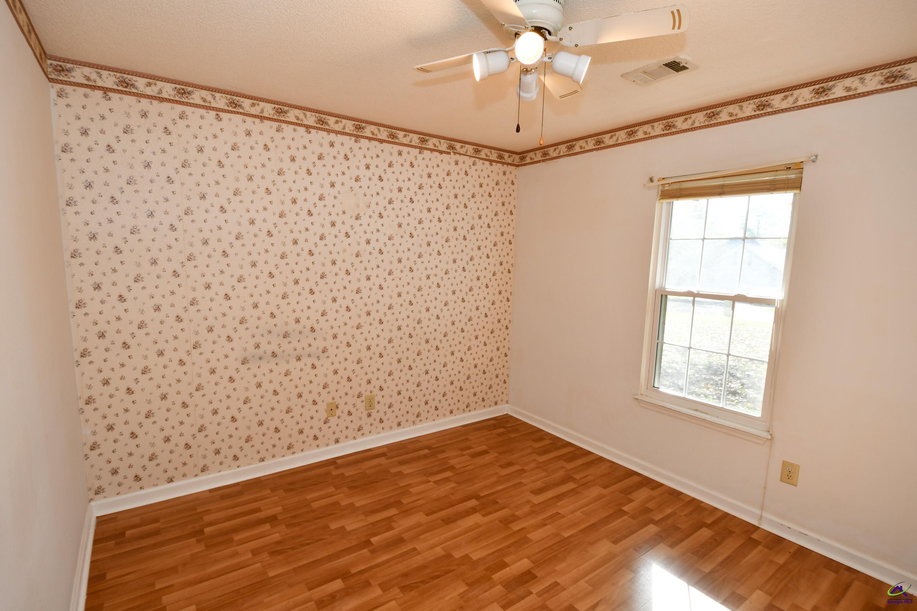 226 Crestwood Circle