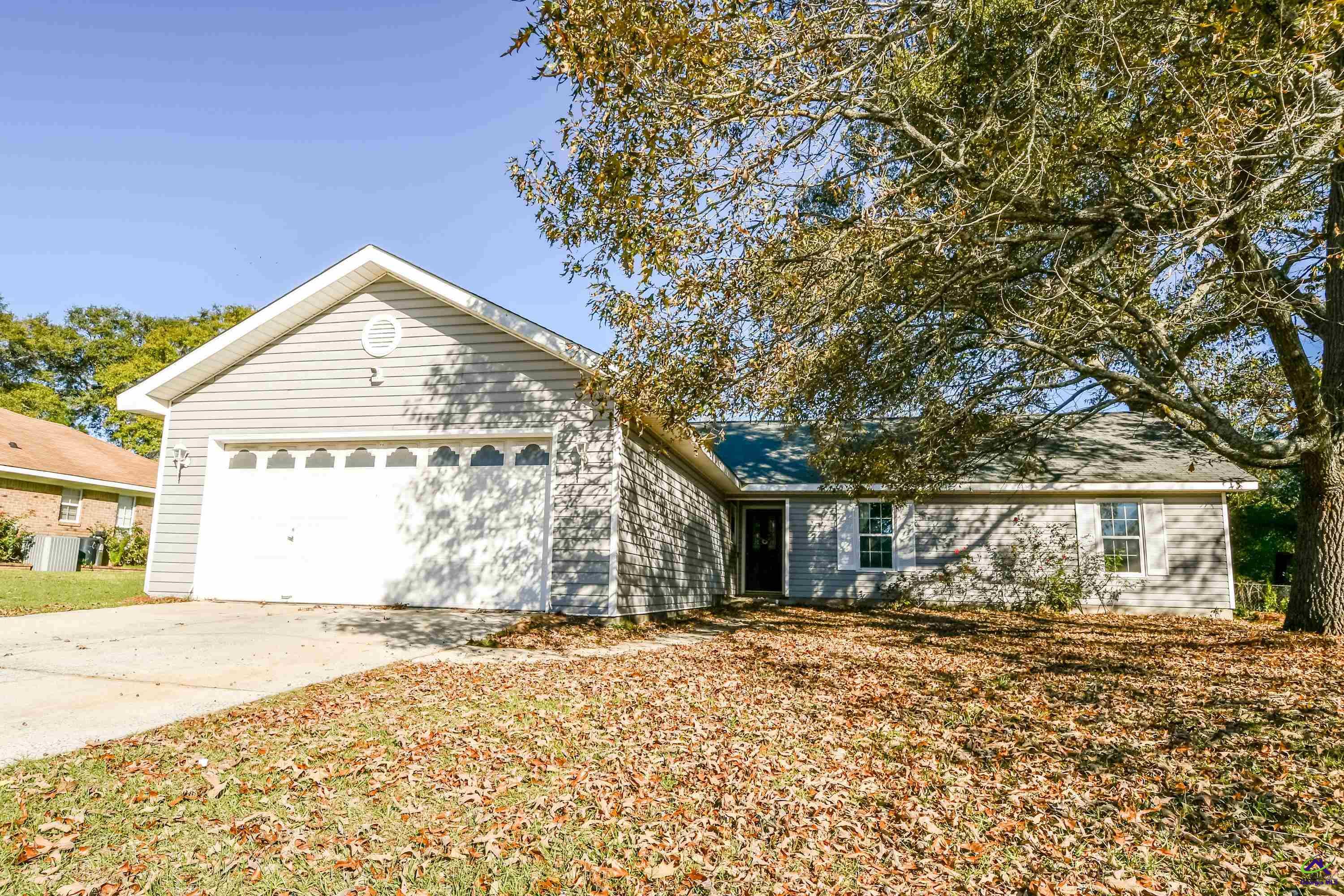 226 Crestwood Circle