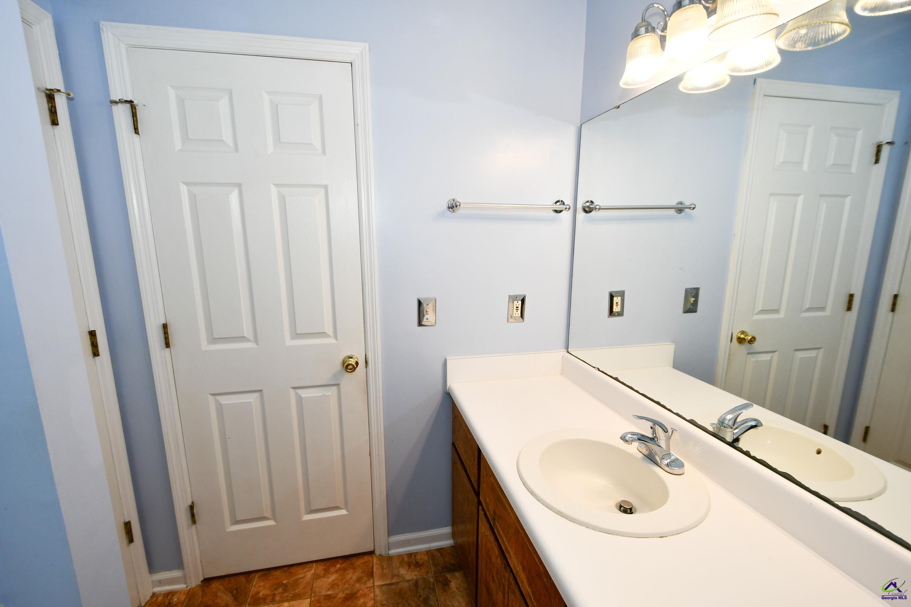 226 Crestwood Circle