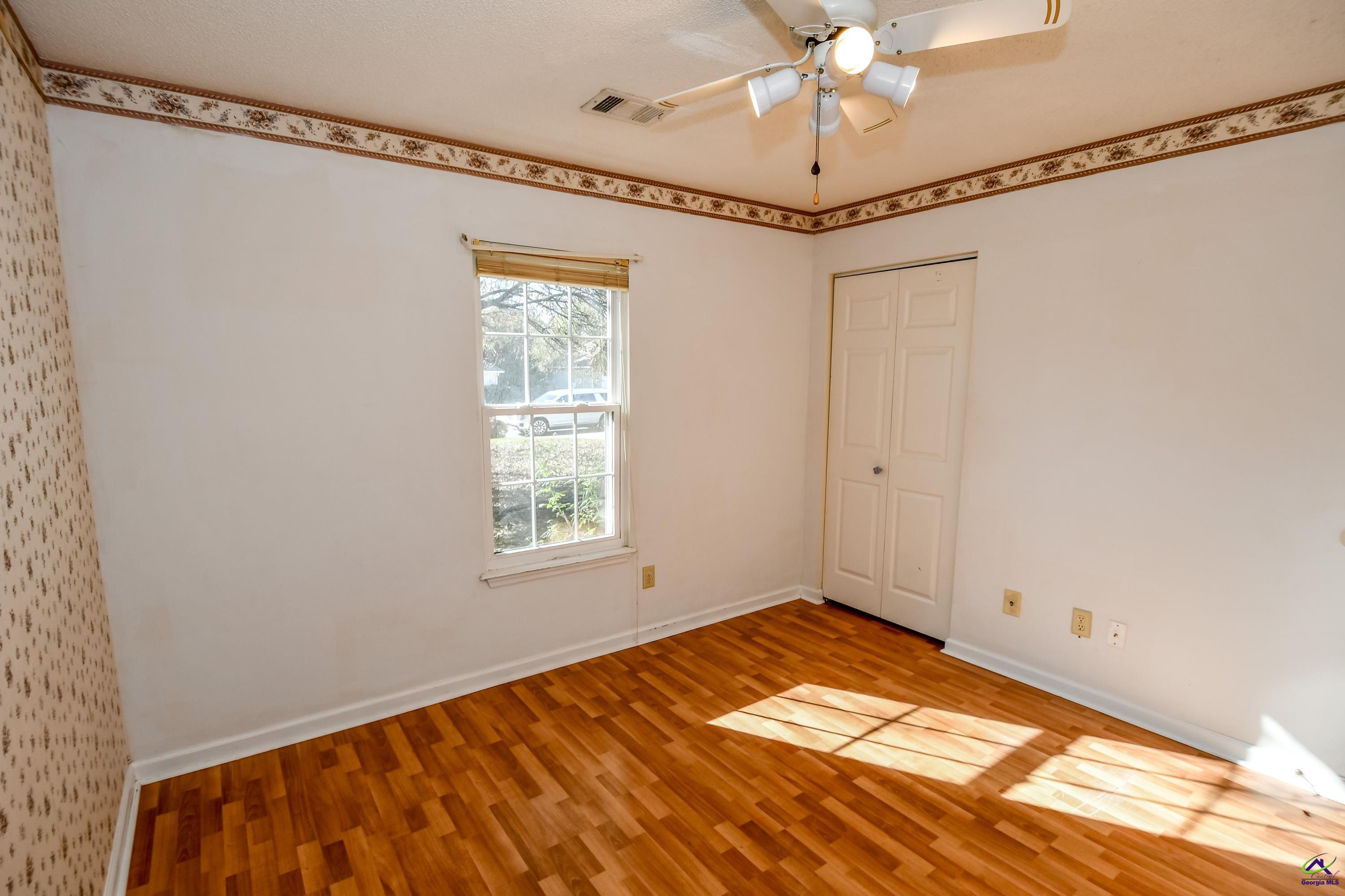 226 Crestwood Circle